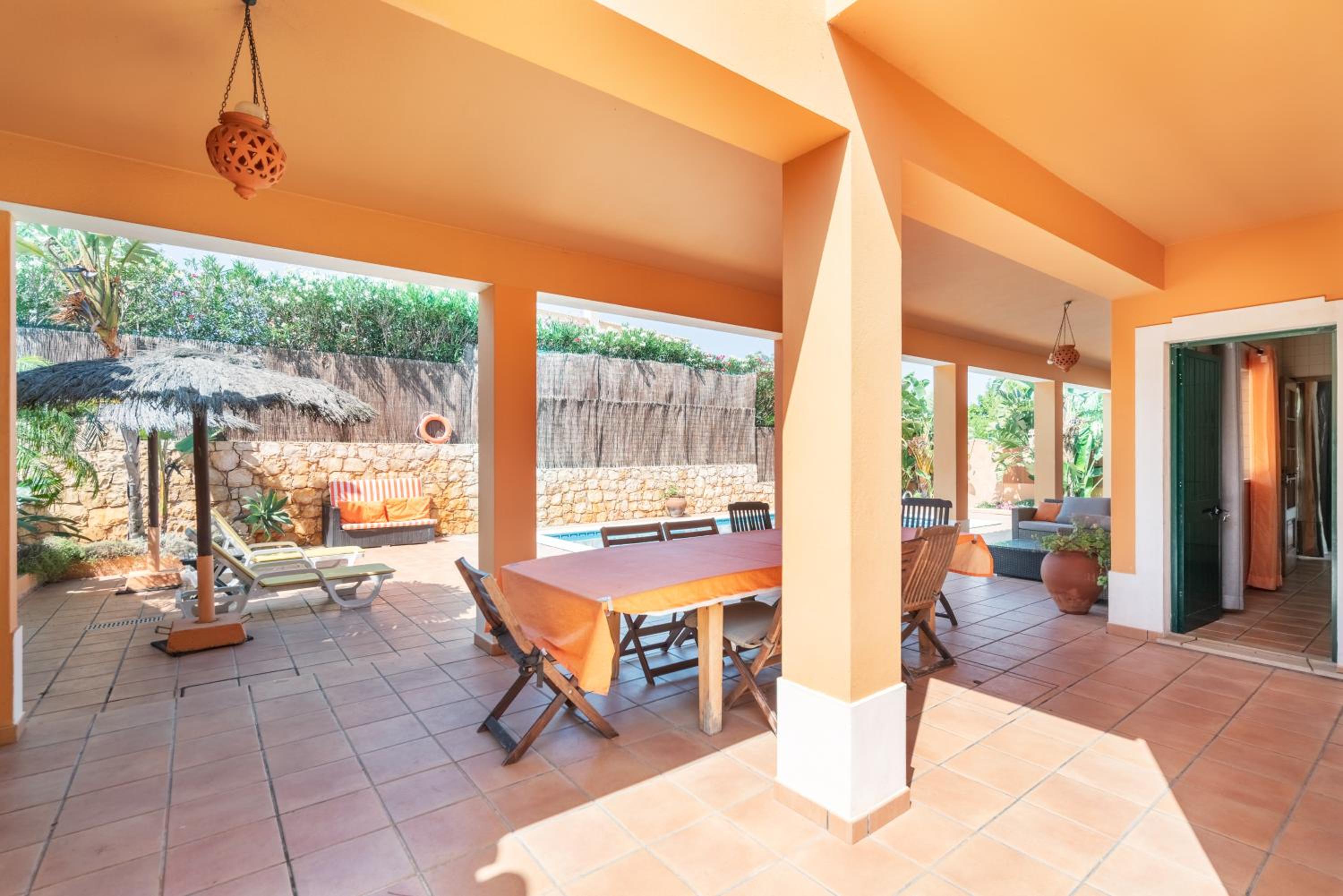 "Orange Tree Villa in Alvor - South - facing Family Villa with Private Poll" view 3