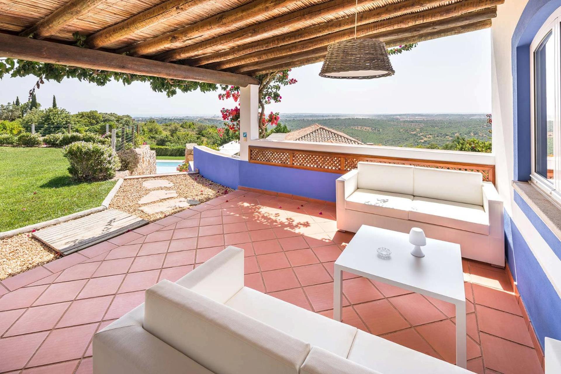 Casa de Baixo by Vintage Travel