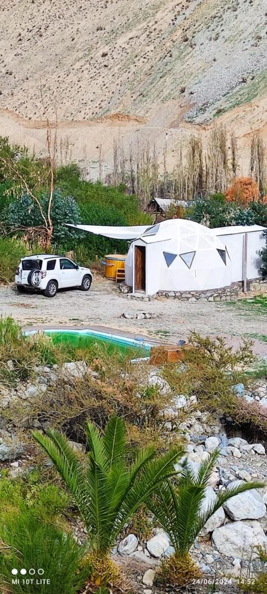 Hermoso domo privado para 2 personas con piscina - Cochiguaz- Valle de Elqui