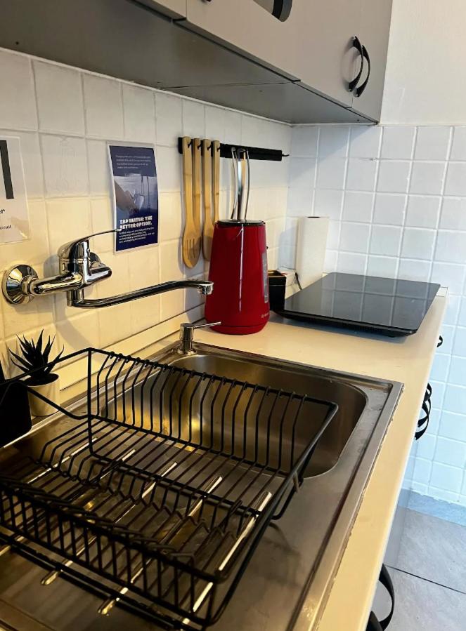 2BR Supercentral Apartment with Variable Beds by NW