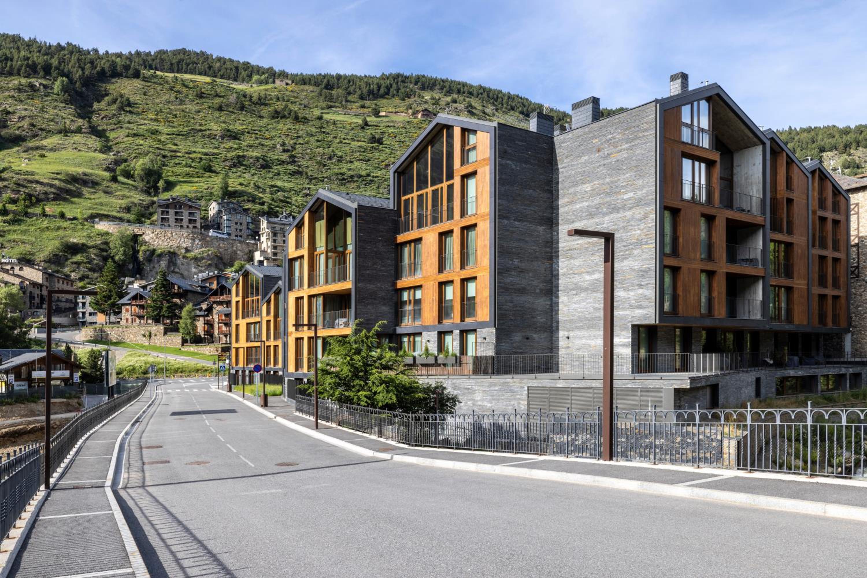 Un diamante de montaña l A Pie De Pistas De Esquí - Gimnasio - Sauna - Piscina l 8Pax l by BonesVacances
