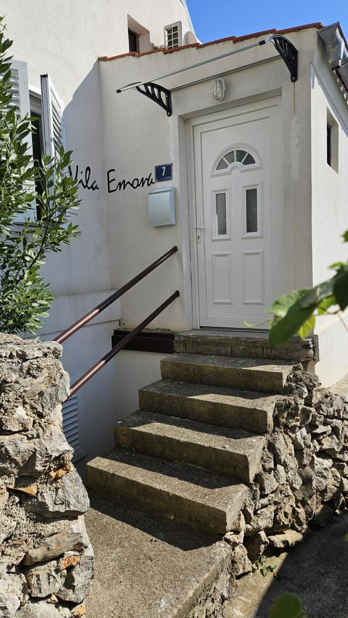 Vila Emona