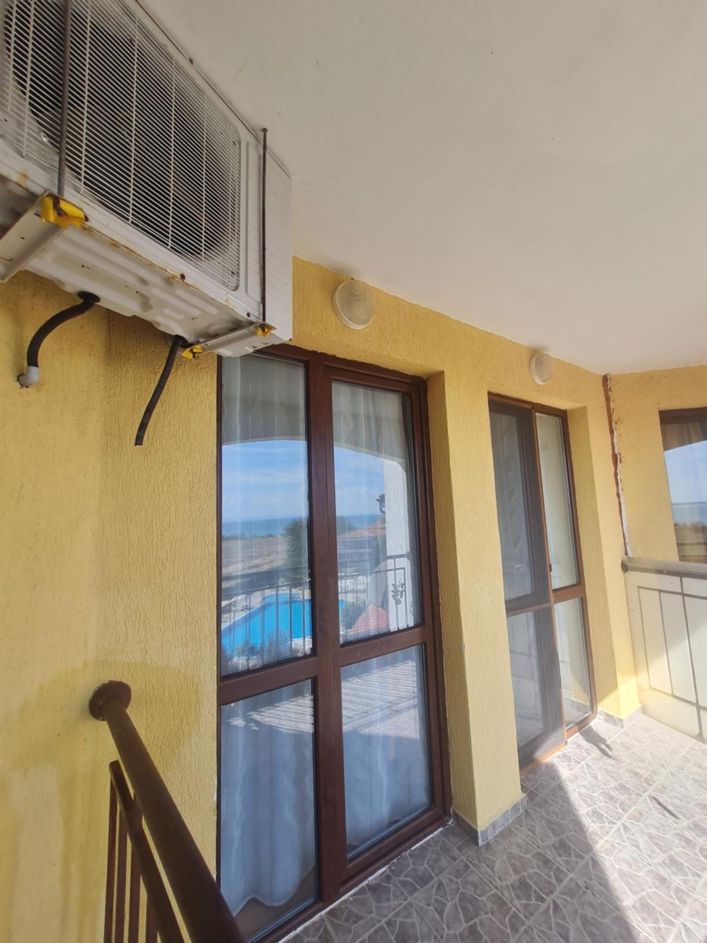 Entire apartment 4pax , sea view, pool