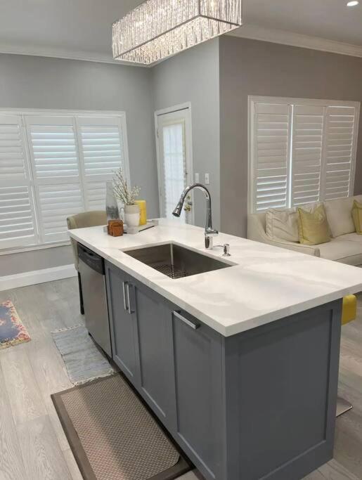 Elegant & Luxurious 3 Bedroom Home