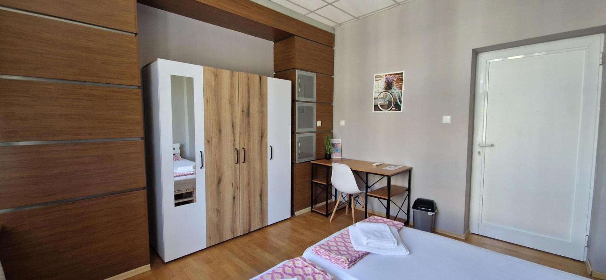 Lambo's Corner Varna - Guest Rooms