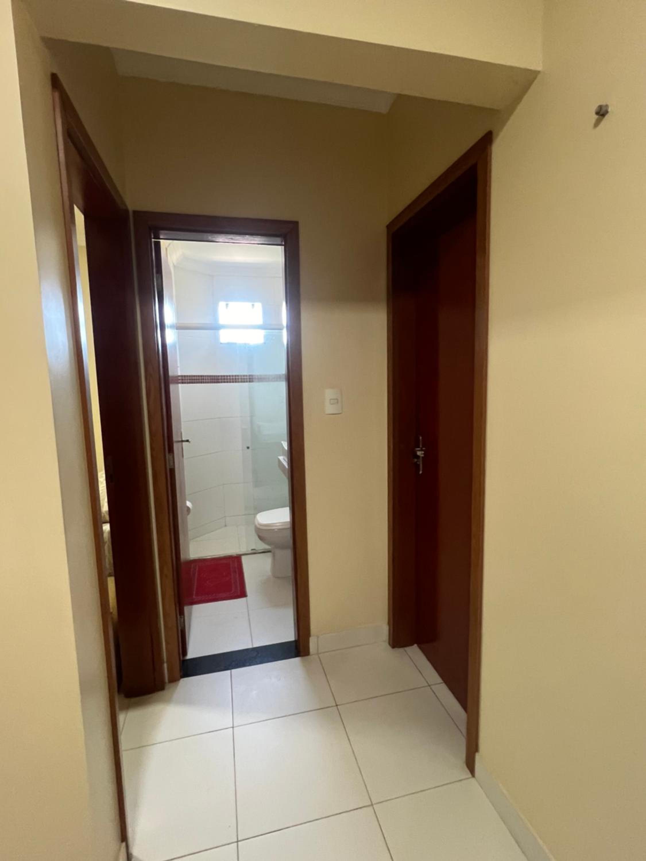 Apartamento em Belém do Pará-Próximo Mangueirão-Hangar-Parque shopping e Grão Pará-Aeroporto-Portaria 24h-Garagem-2 Andar escadas