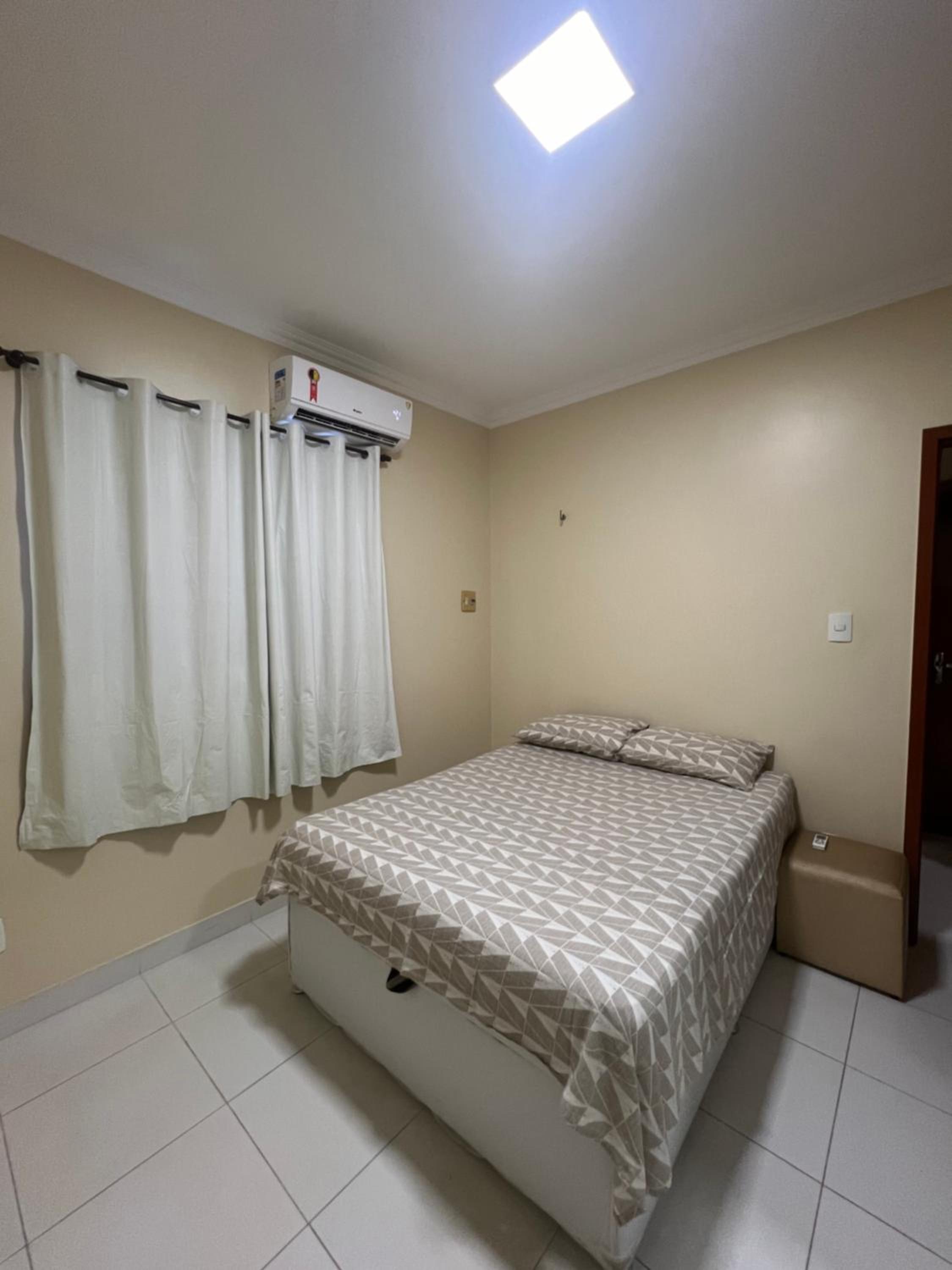 Apartamento em Belém do Pará-Próximo Mangueirão-Hangar-Parque shopping e Grão Pará-Aeroporto-Portaria 24h-Garagem-2 Andar escadas
