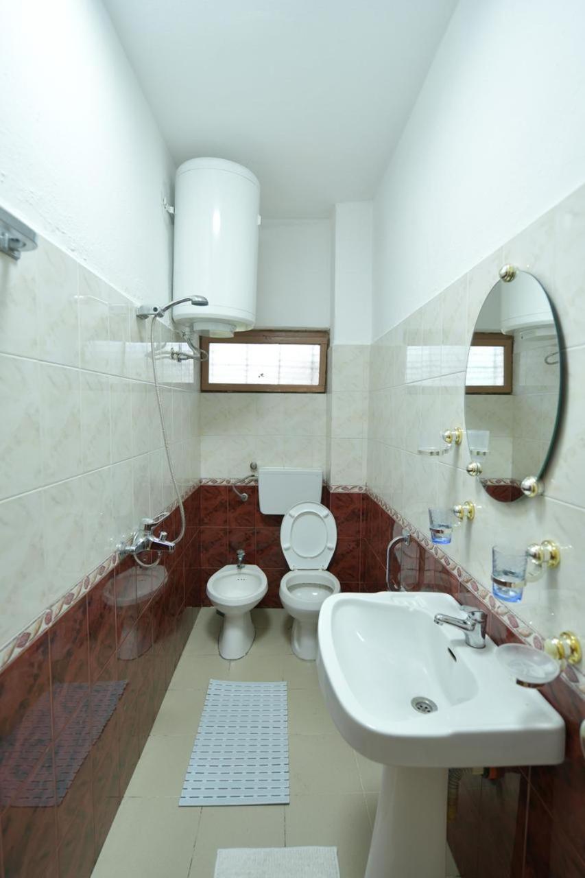 Fishta Villa and Apartments
