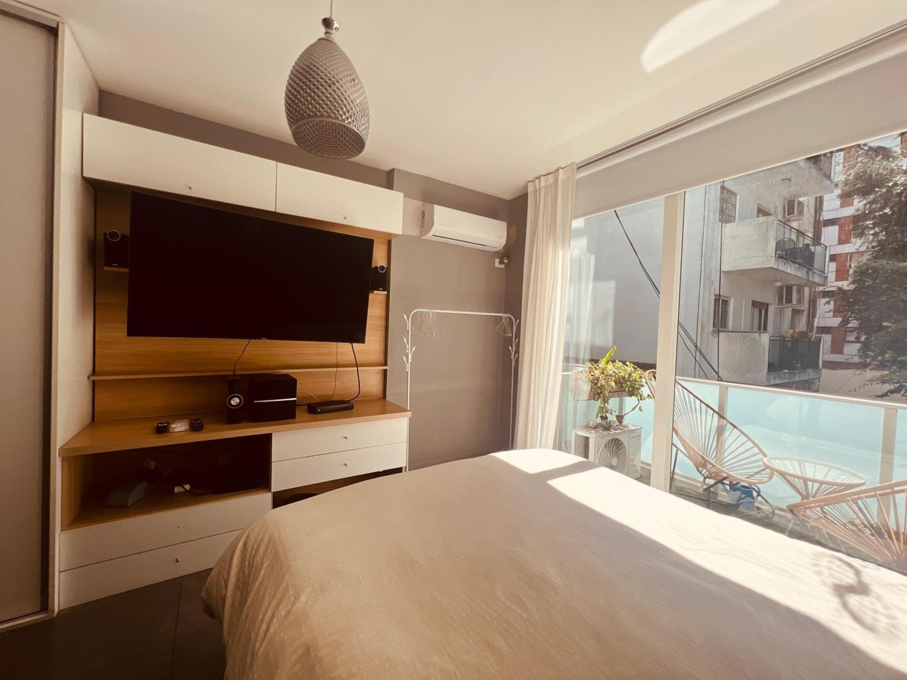 Moderno departamento en una torre de lujo en cañitas sobre la calle Arevalo