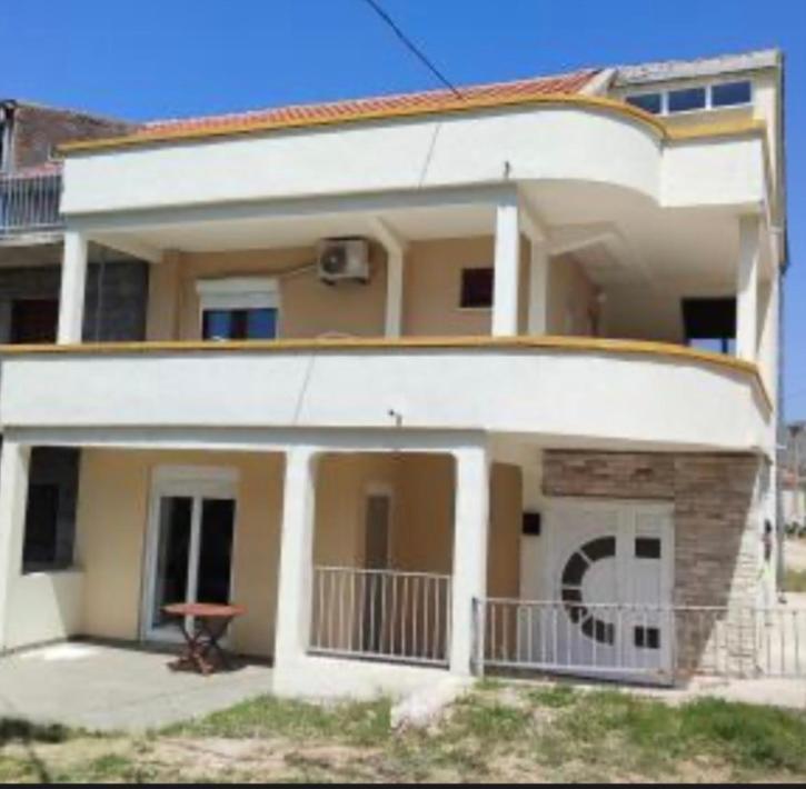 Apartments Neira near Dubrovnik