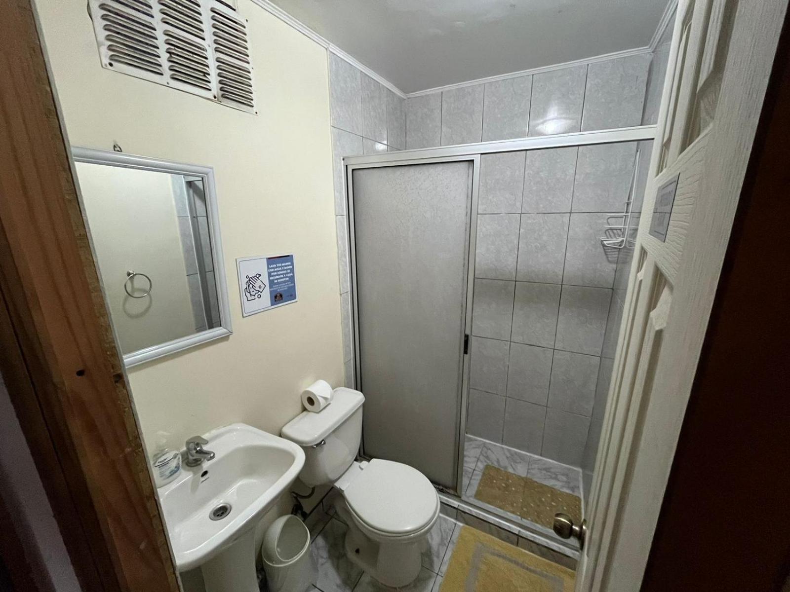 Hostal Balmaceda La Serena