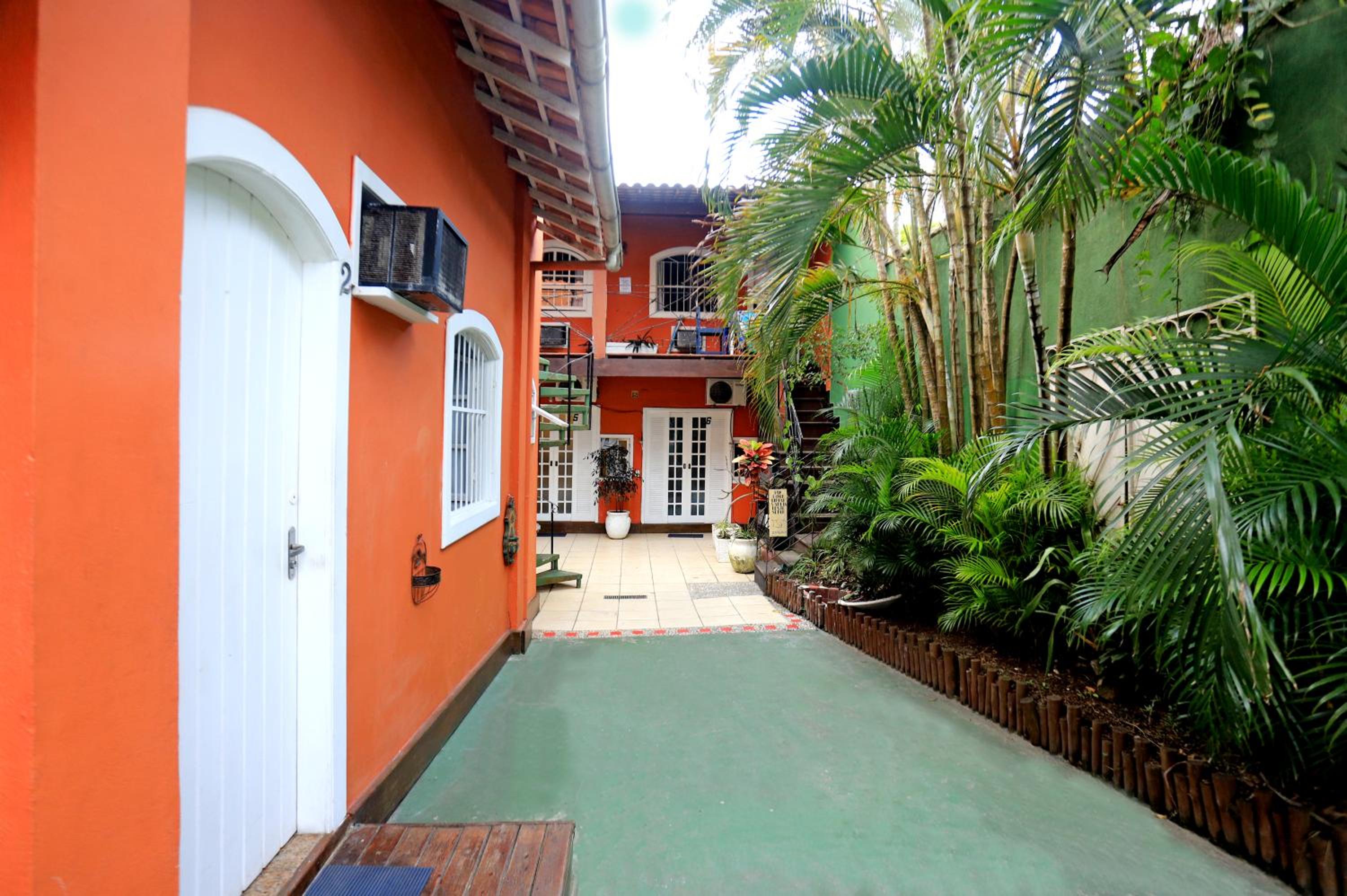 POUSADA AMENDOEIRA