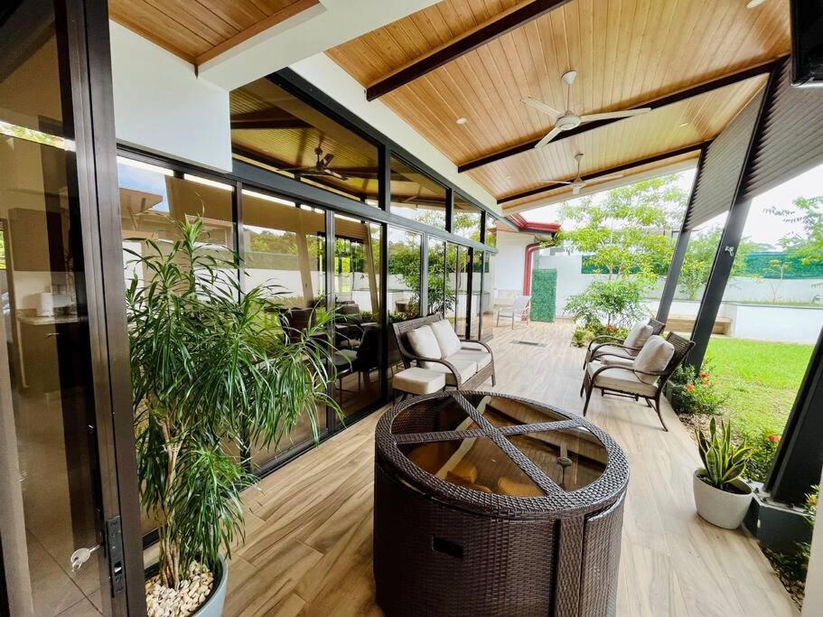VillaVerde Beach House
