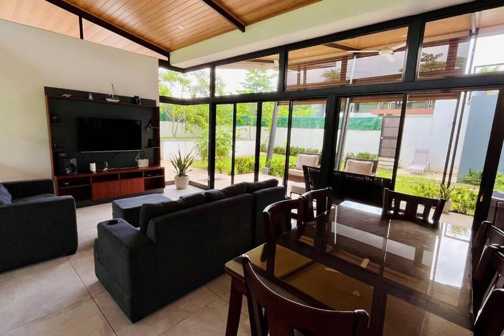 VillaVerde Beach House