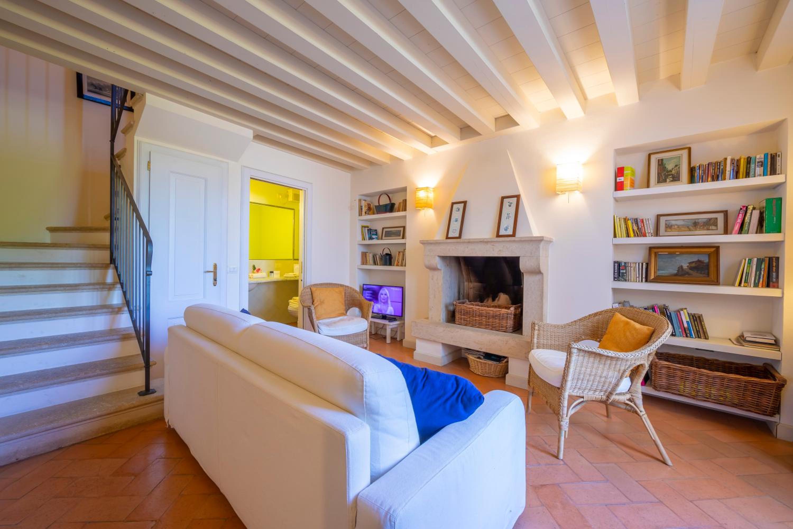 Villa Faccioli Bosso with shared pool - Happy Rentals view 4