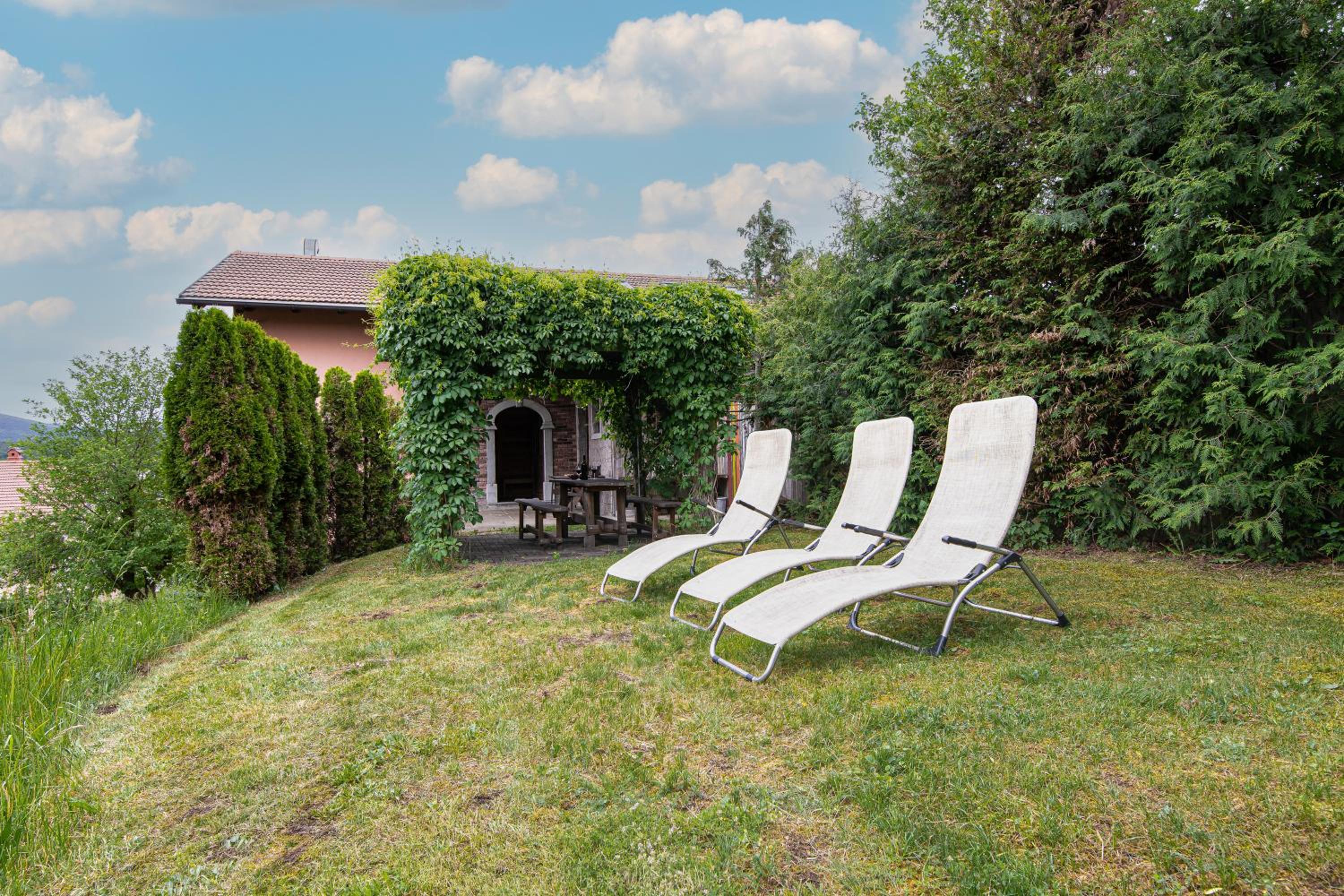 Pivka Na Meji Resort