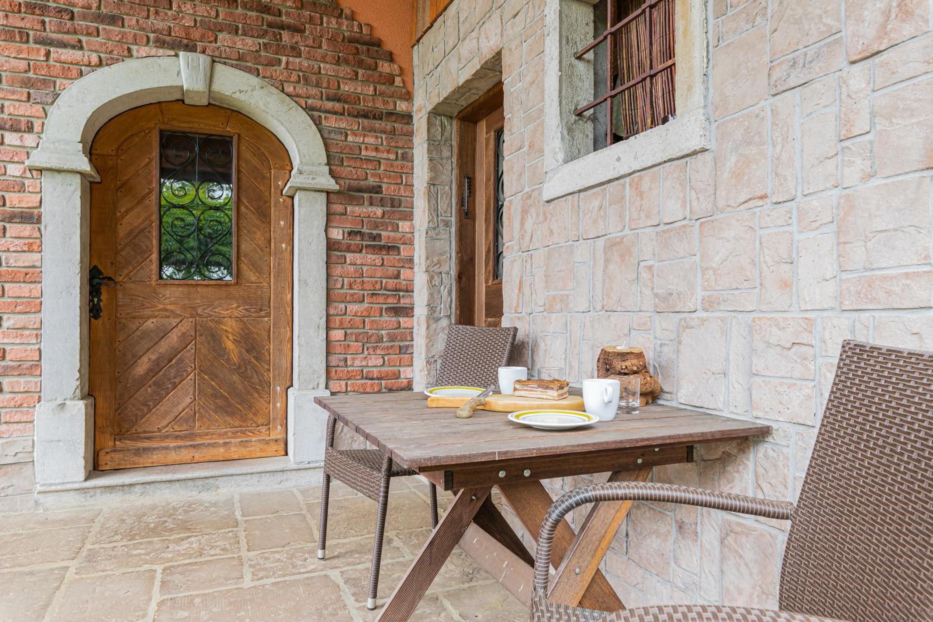 Pivka Na Meji Resort