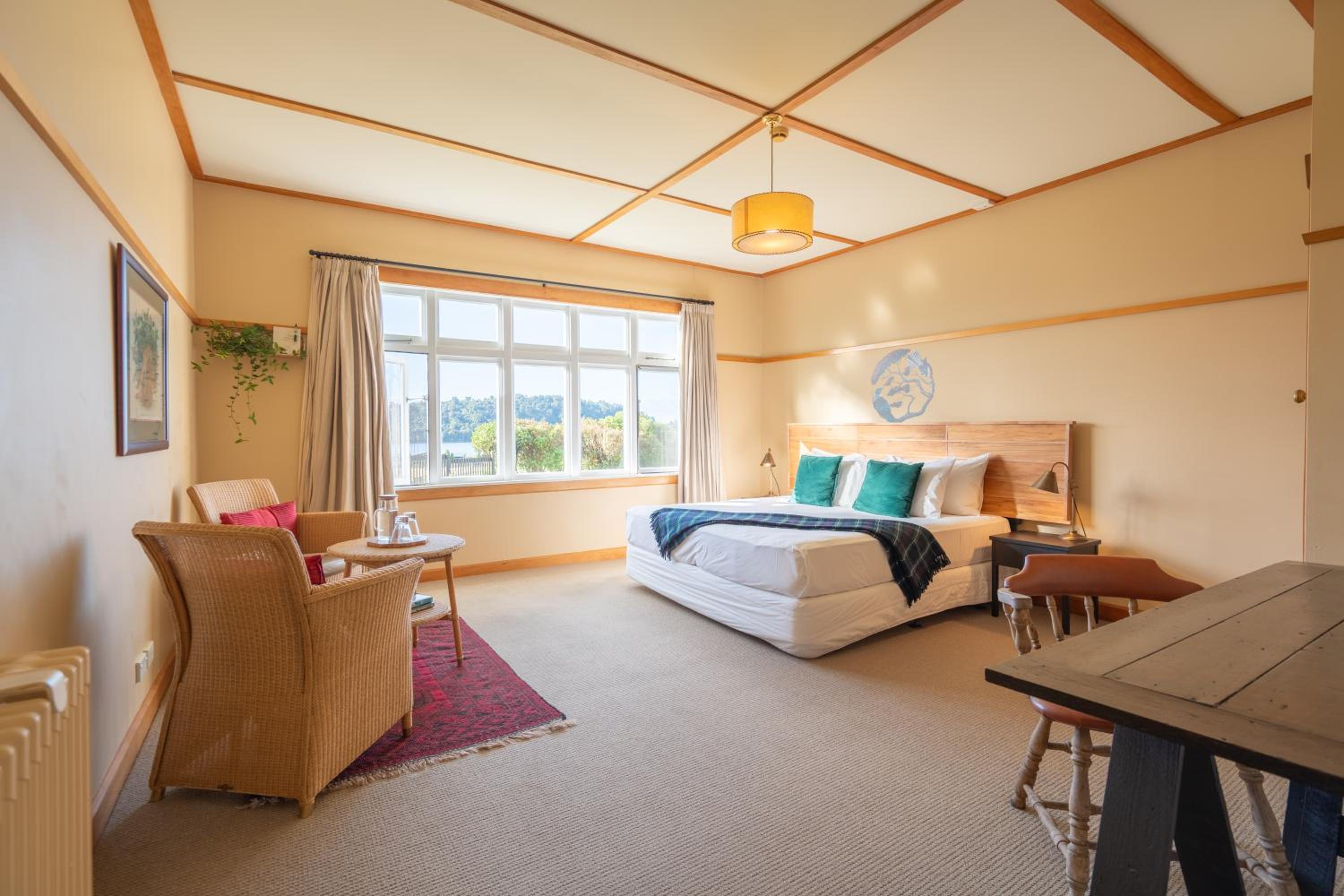 Lake Brunner Eco Lodge