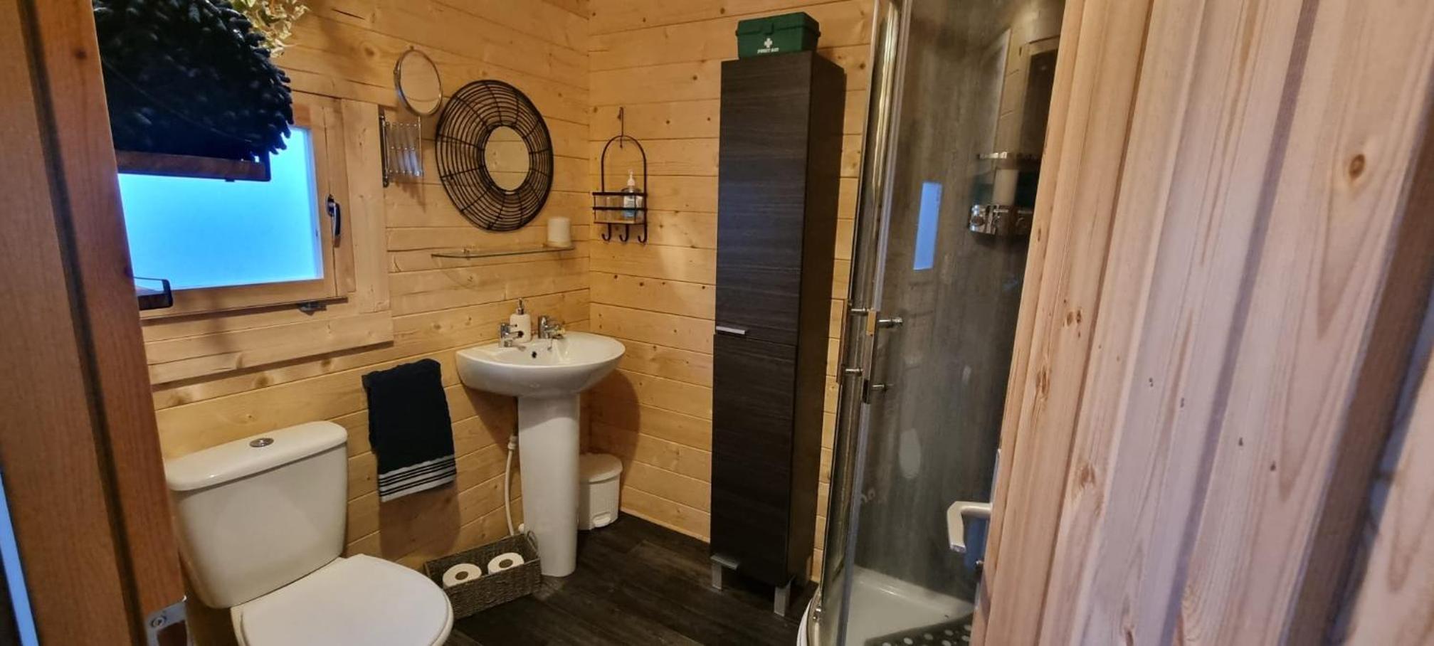 2 bed Lodge near Dunoon on the Shore Front view 2