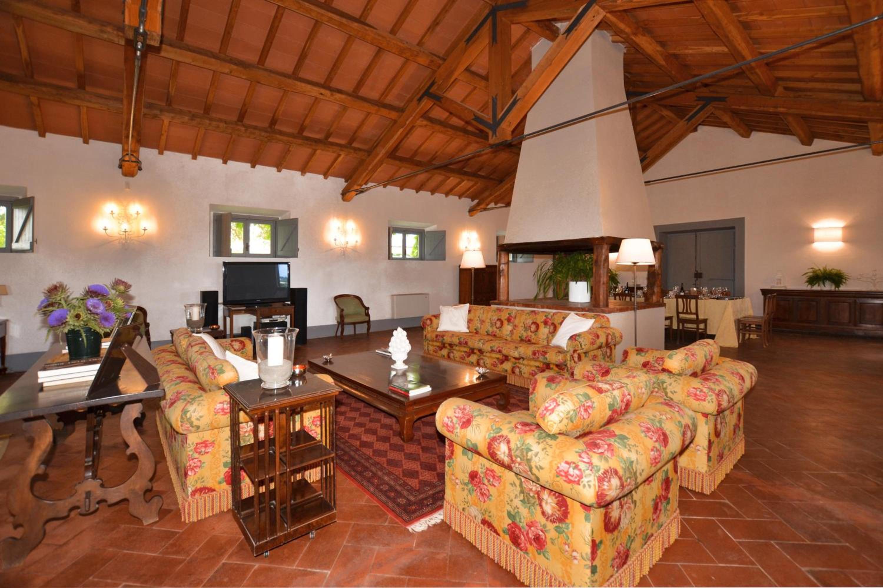 Casale Teresa - Happy Rentals view 2