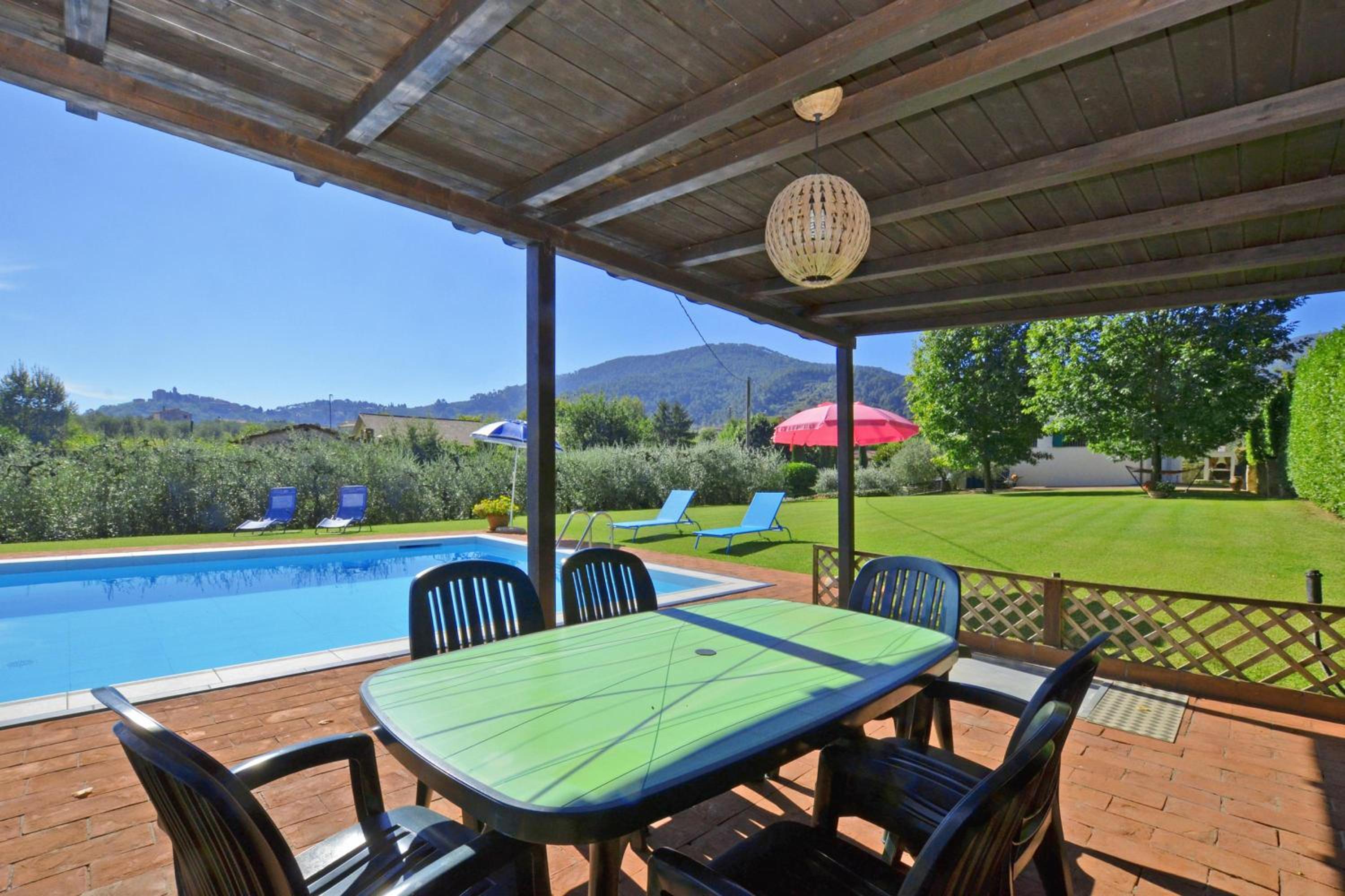 Casa Andreini - Happy Rentals view 3
