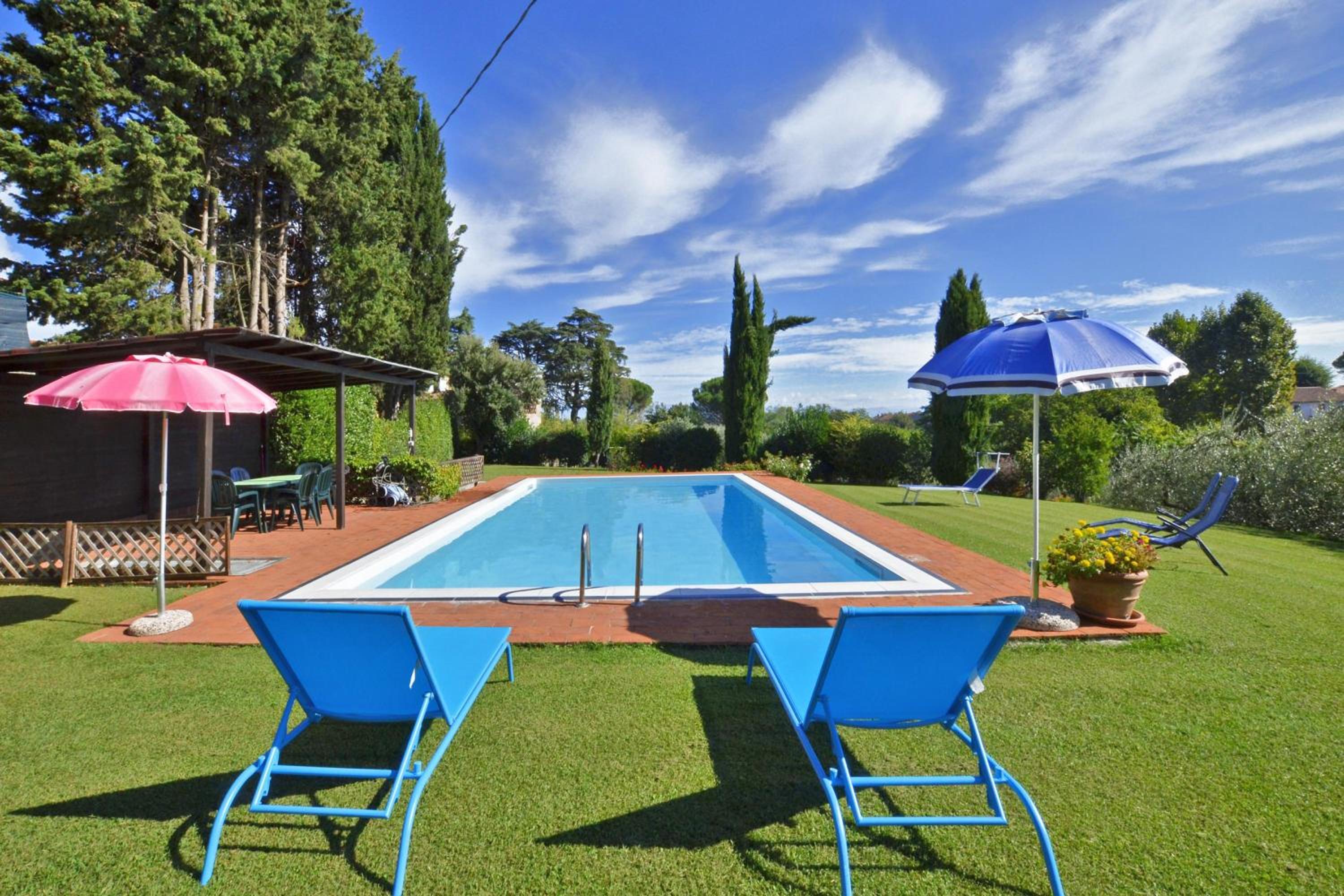 Casa Andreini - Happy Rentals view 4