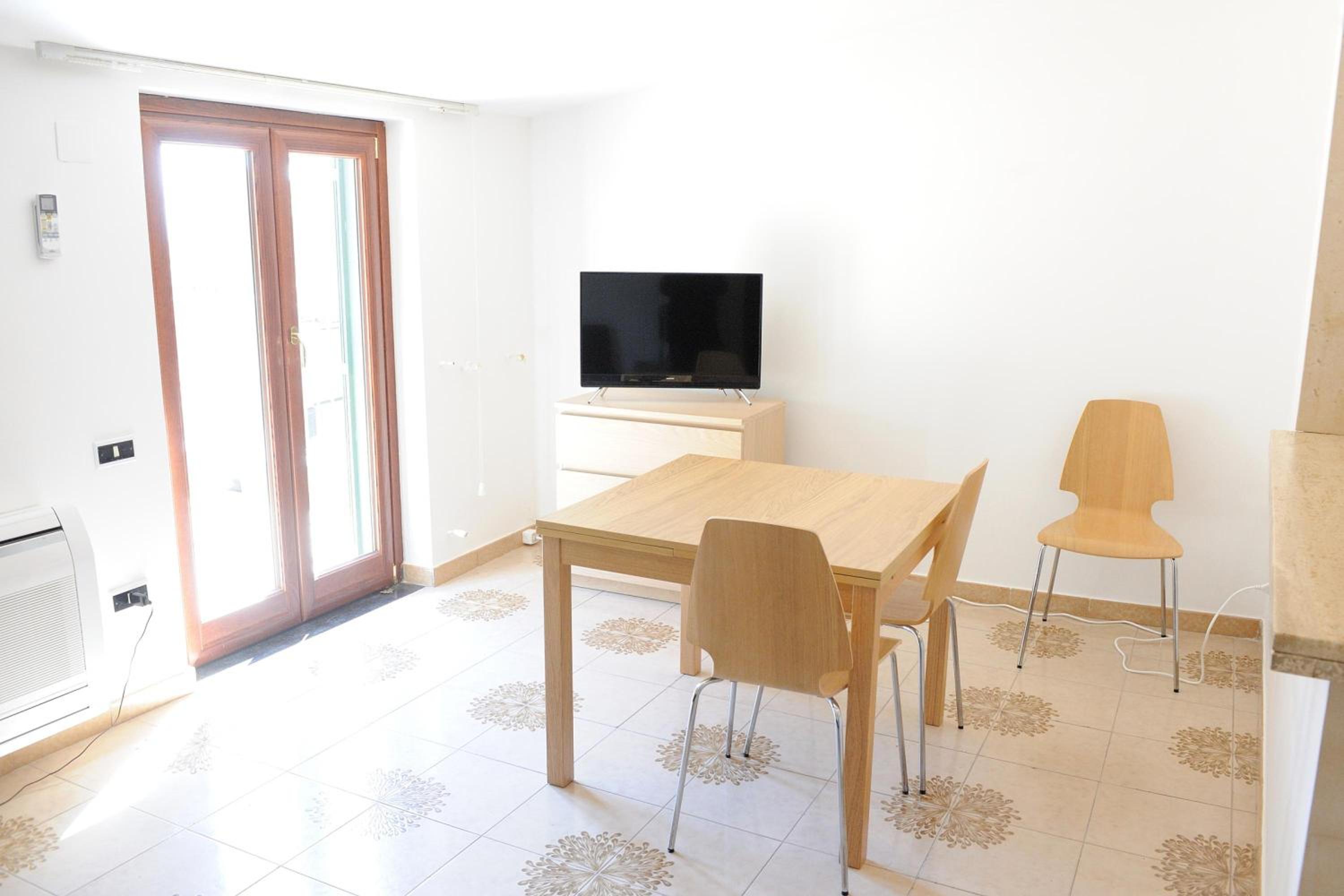 Cetara House 1 on Amalfi coast - Happy Rentals view 5