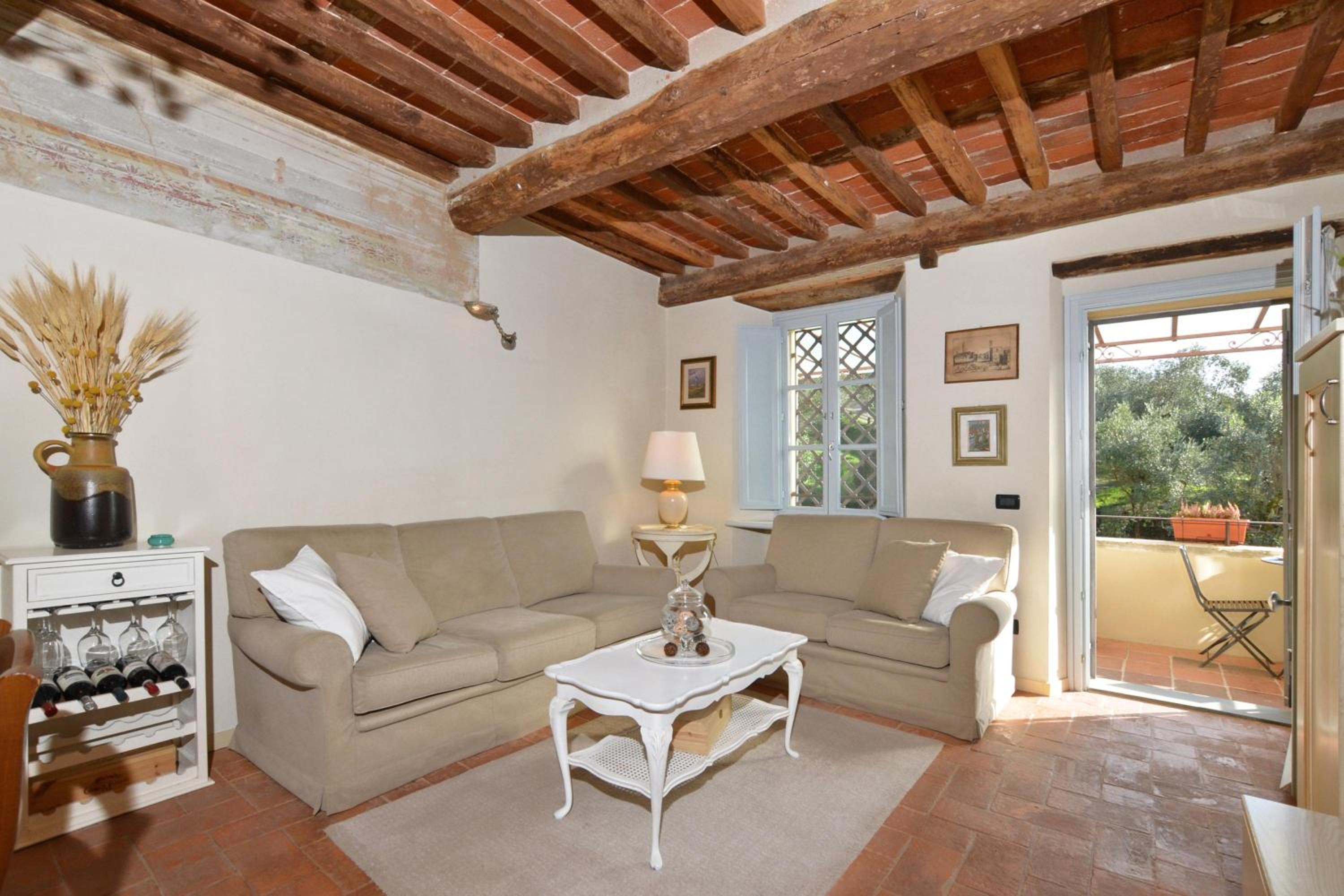 Alloro Grillo - Happy Rentals