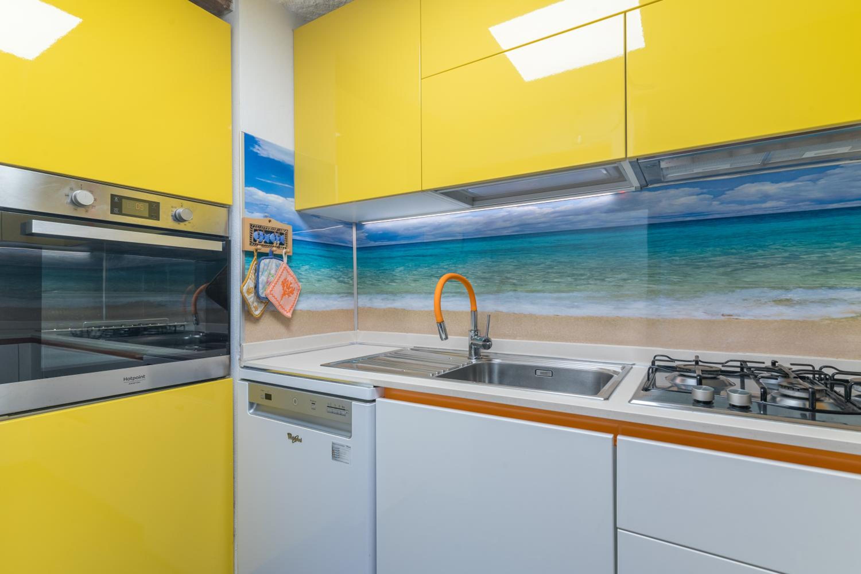 Piazzetta Casa Dora 20m From The Sea - Happy Rentals view 4