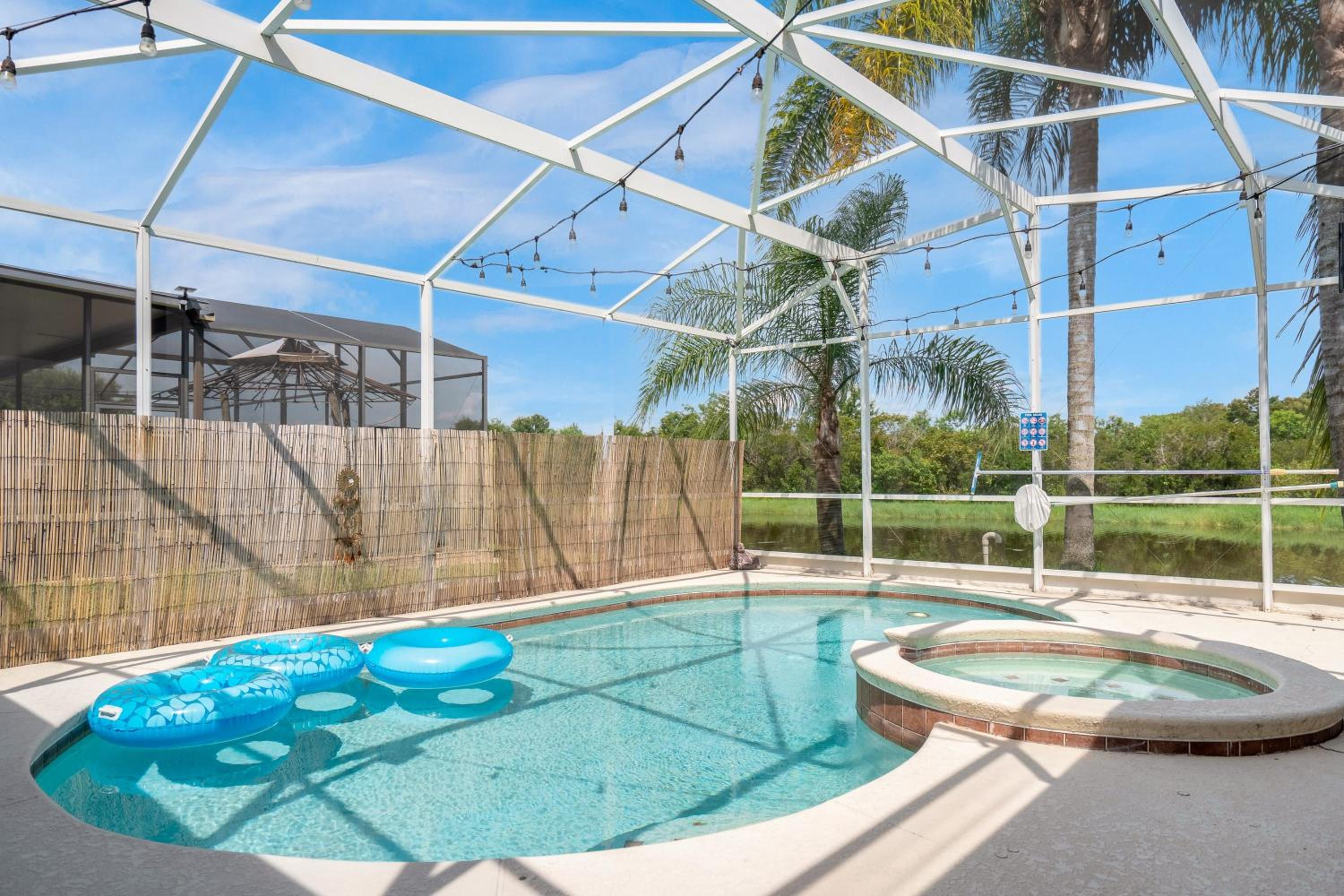 Upstay - Waterside Home with Pool and Hot Tub
