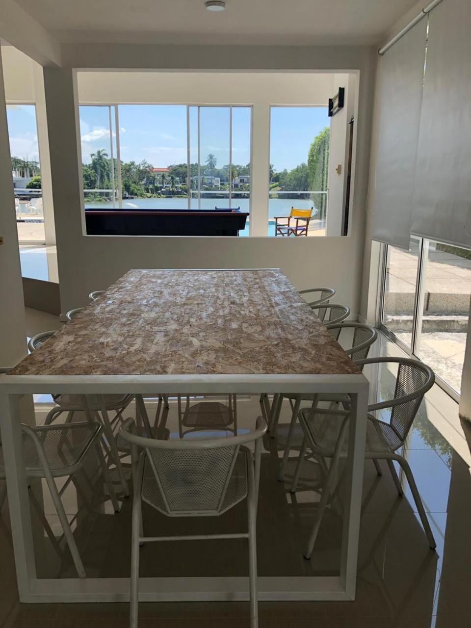 Oasis de Lujo en Girardot con piscina y muelle privado