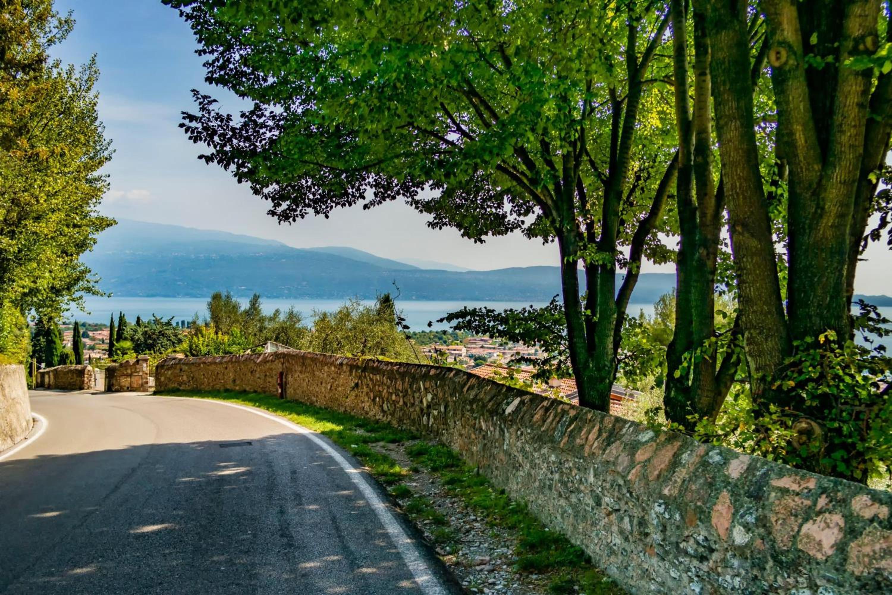 Casa Pepe 100m From Lake - Happy Rentals view 5