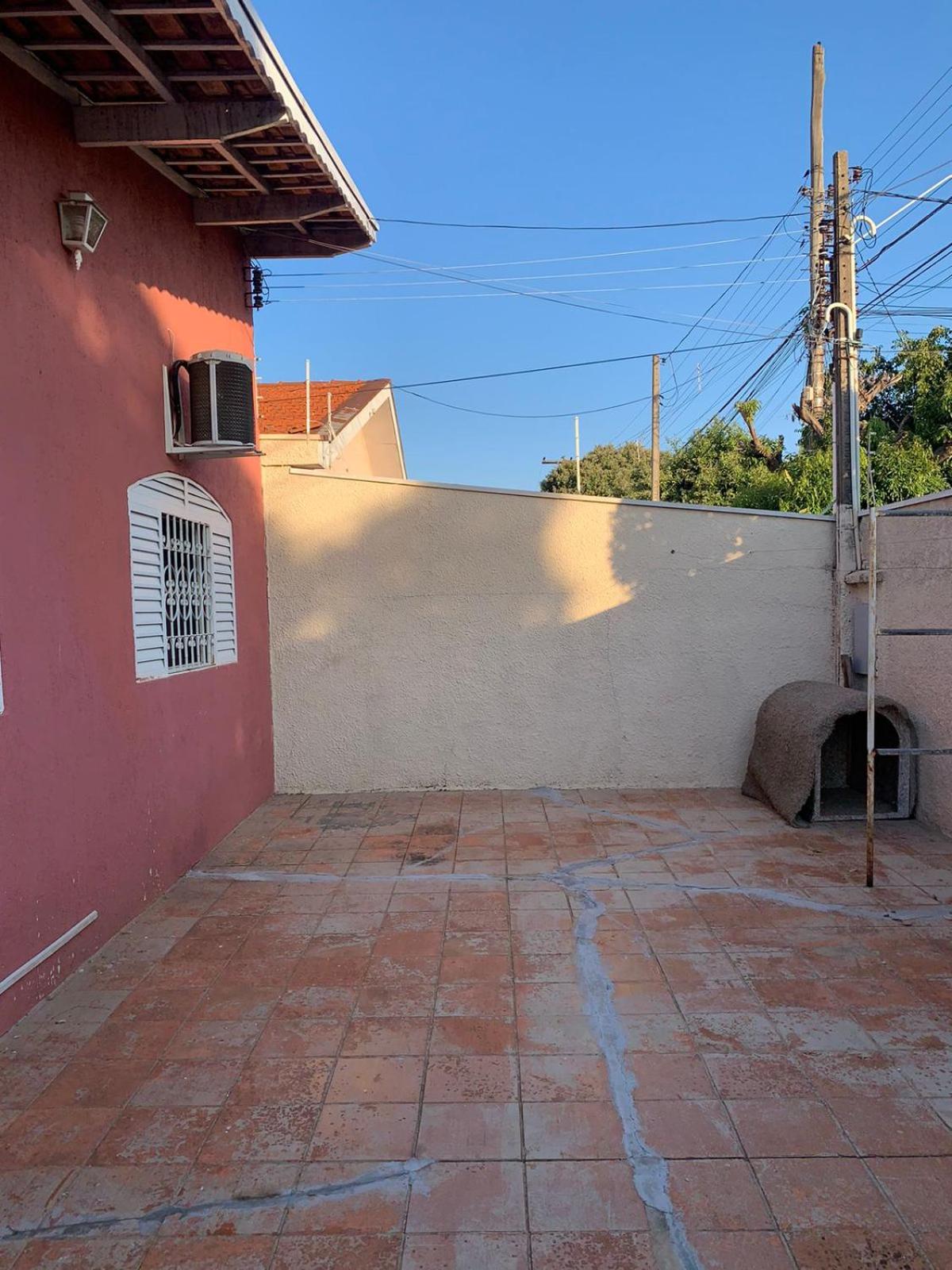 Casa espaçosa em americana
