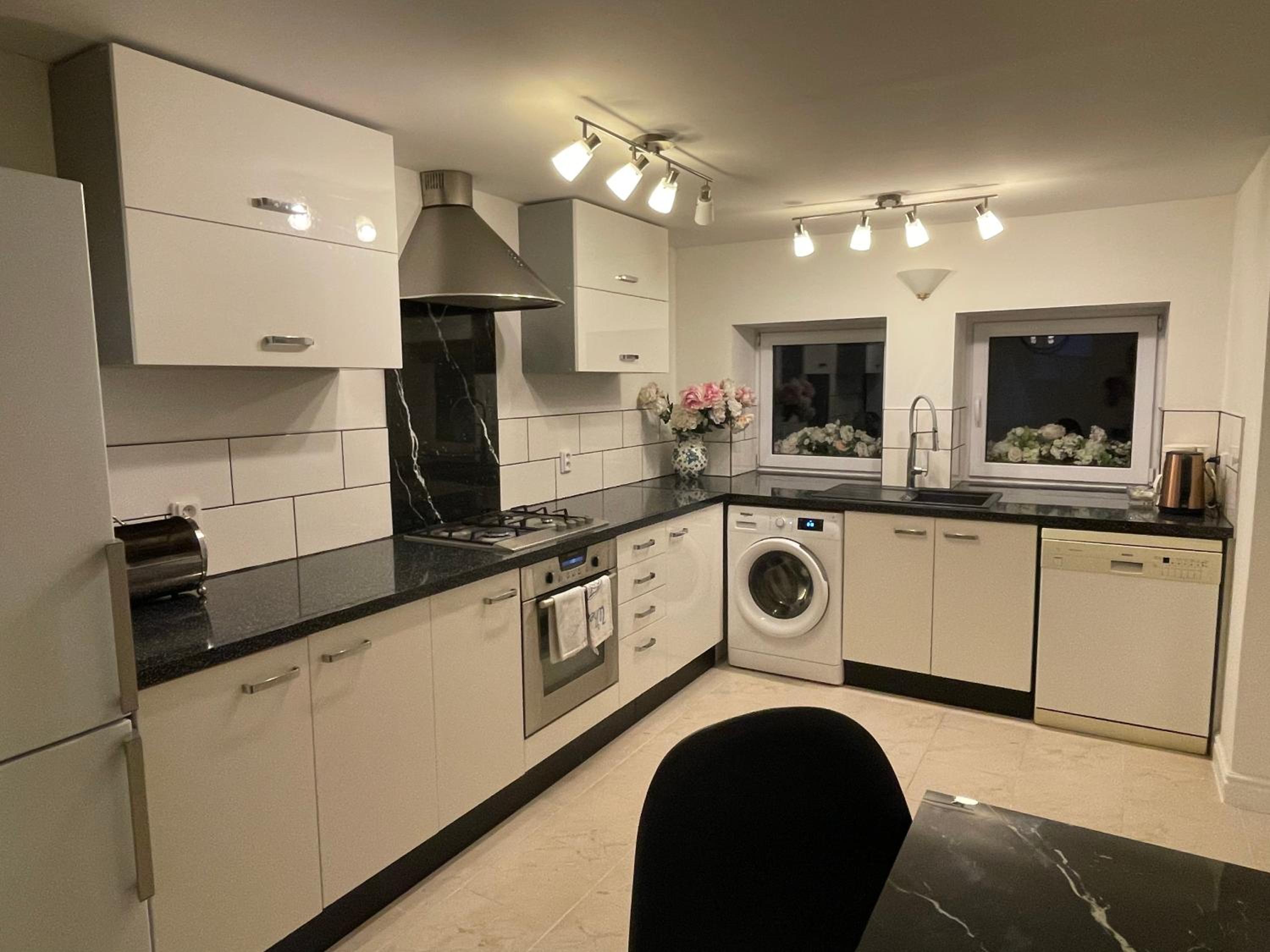 Rose Cottage 3 bedroom cottage view 3
