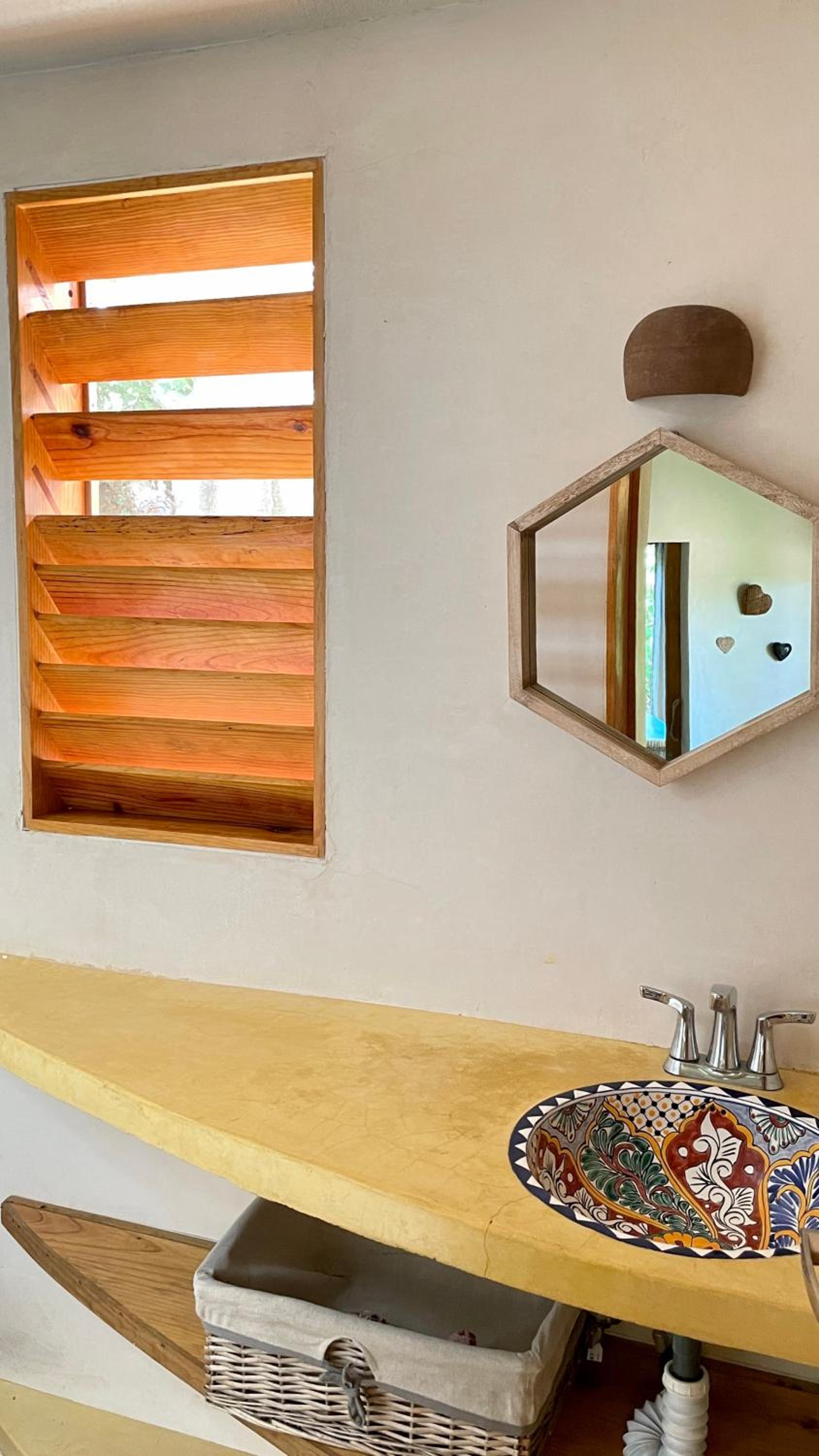 Charming Casa Pacifico with AC, Starlink and Great Location view 4