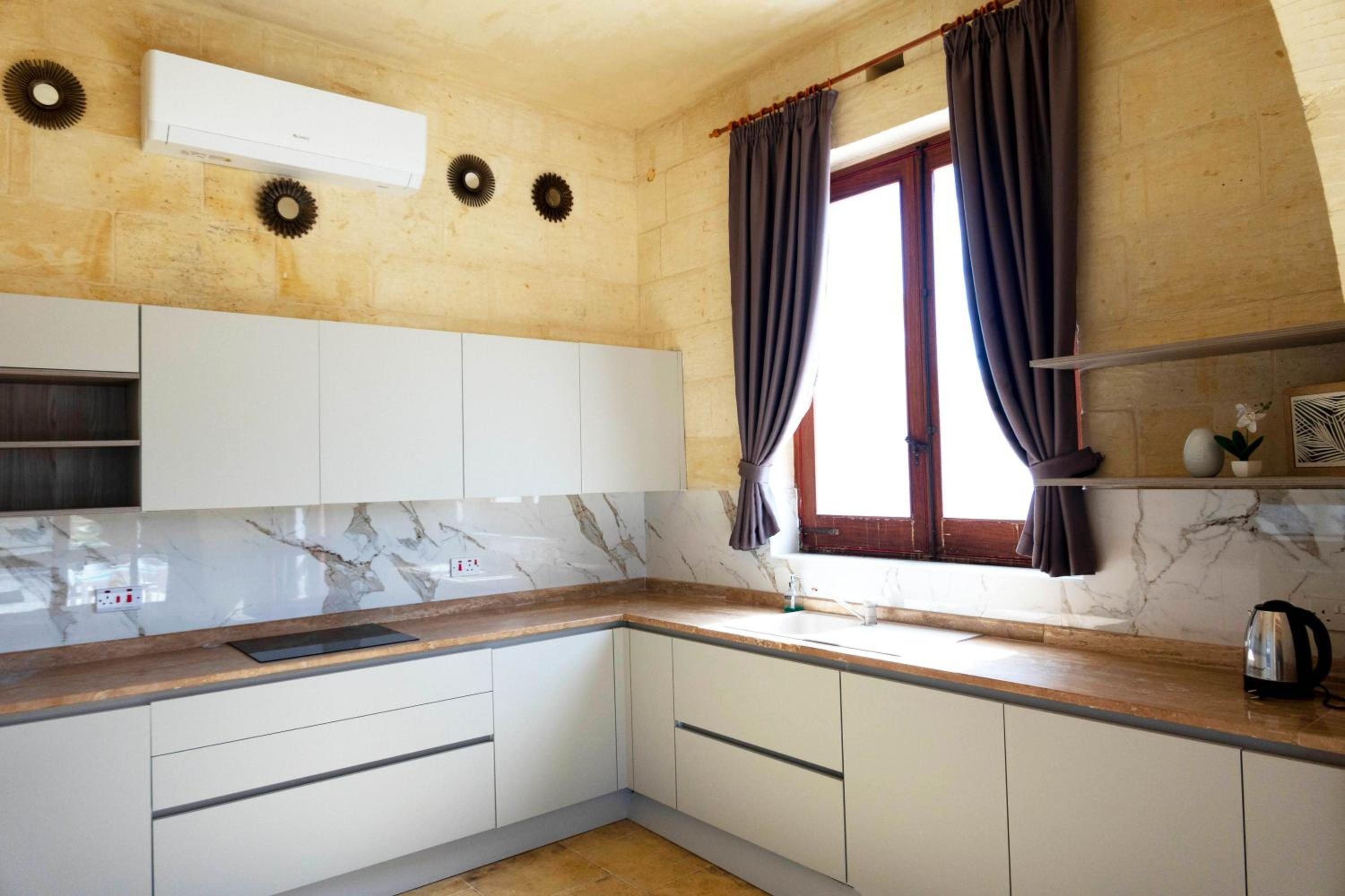 Nirvana Gozitan Villa & Pool - Happy Rentals view 2