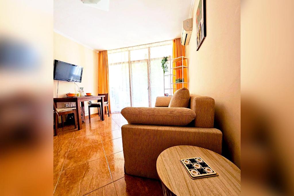 Helios Studio in a Complex in St Vlas by Flat Mаnаger view 4