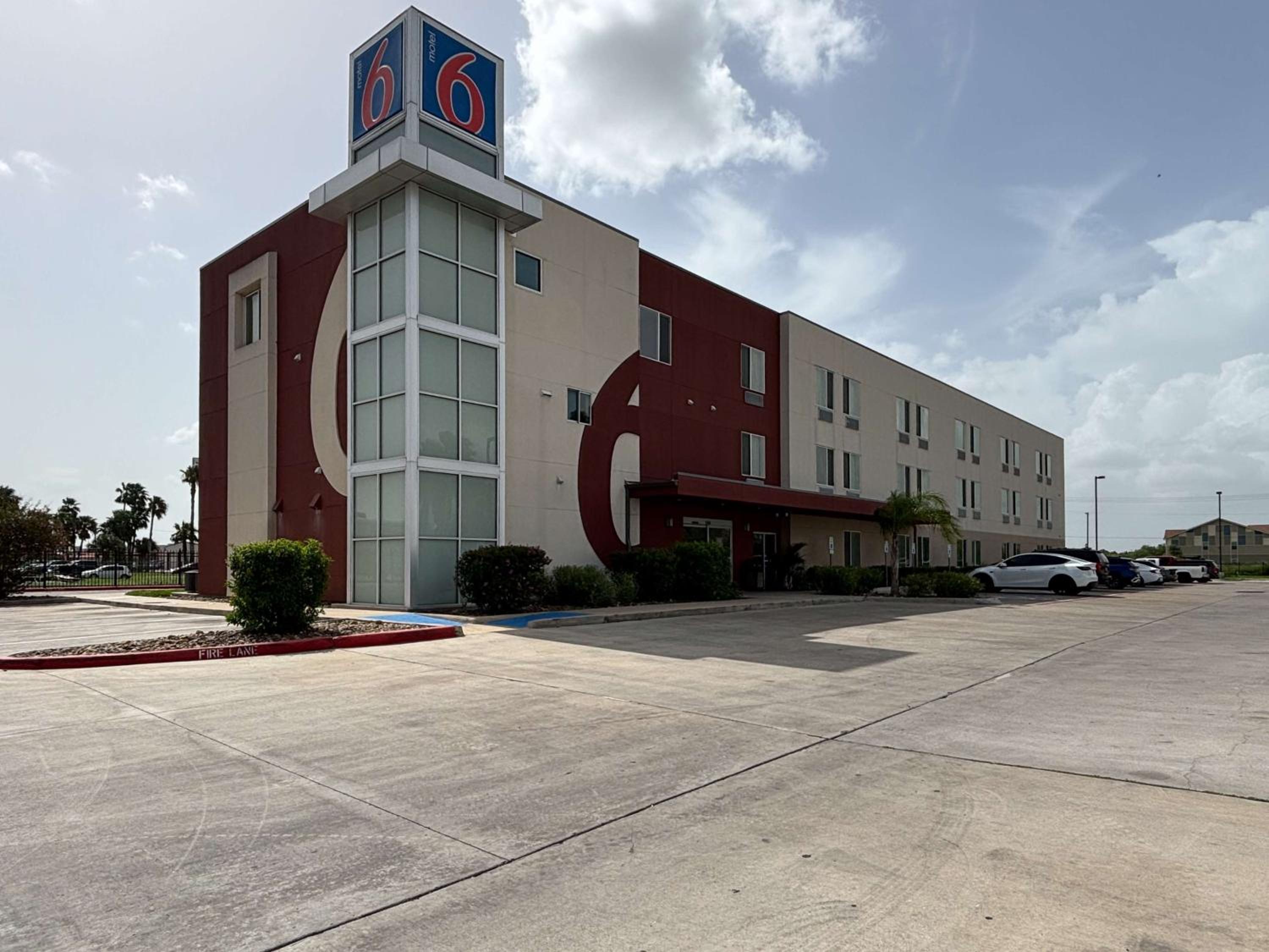 McAllen Vacations - Motel 6-Weslaco, TX - Property Image 1