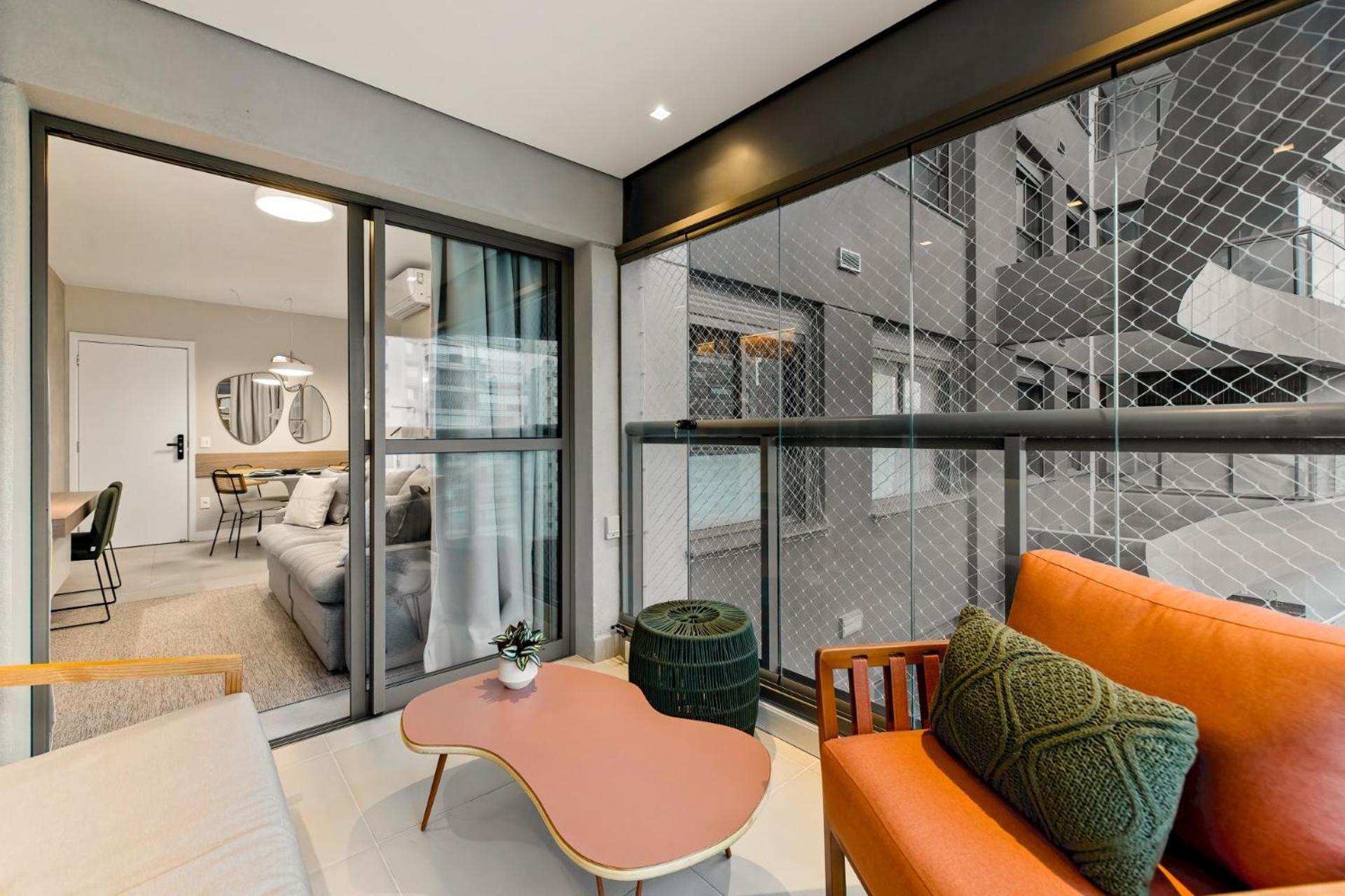 Apartamento Sensacional Novíssimo 67 mts e 2 quartos, para até 6 pessoas