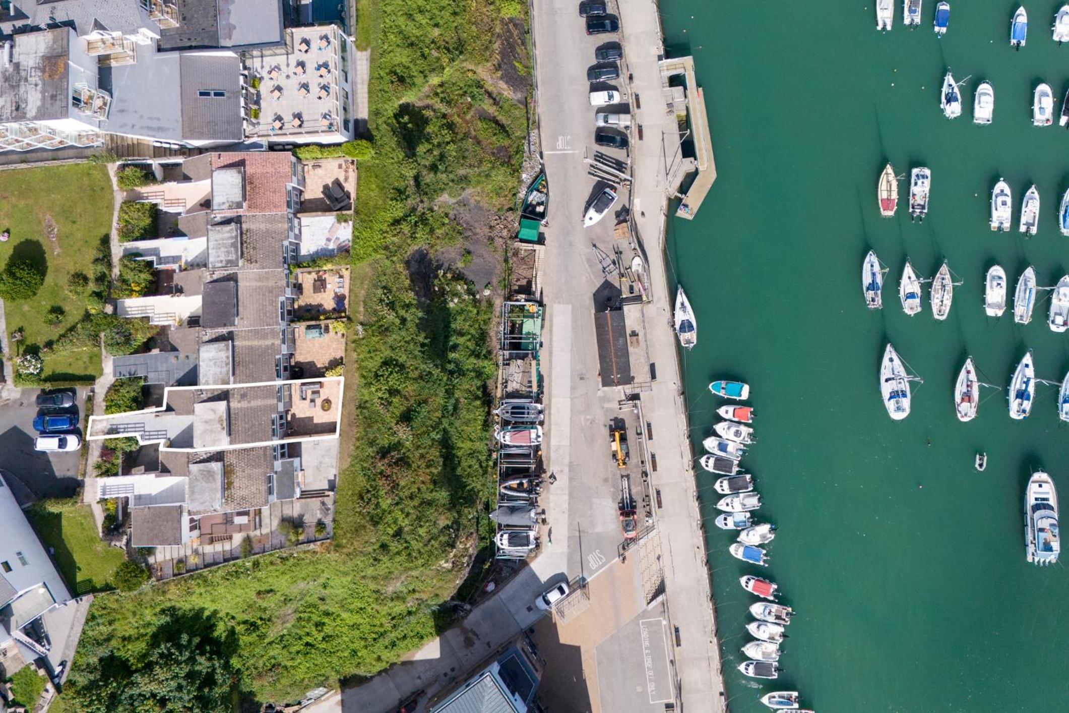 Captains View - Sea and Harbour Views Parking view 4
