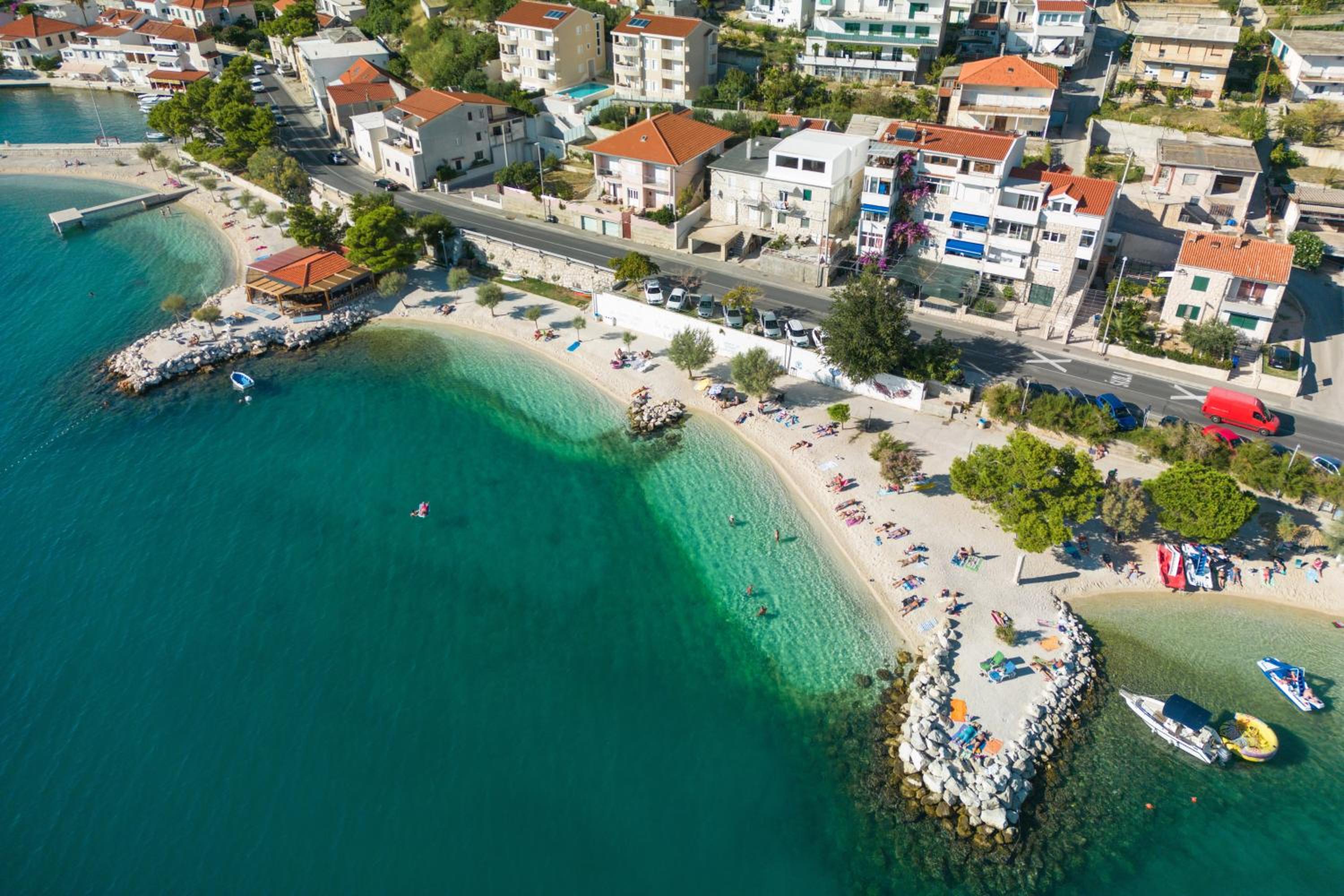 Apartments with WiFi Dugi Rat, Omis - 18917 view 4