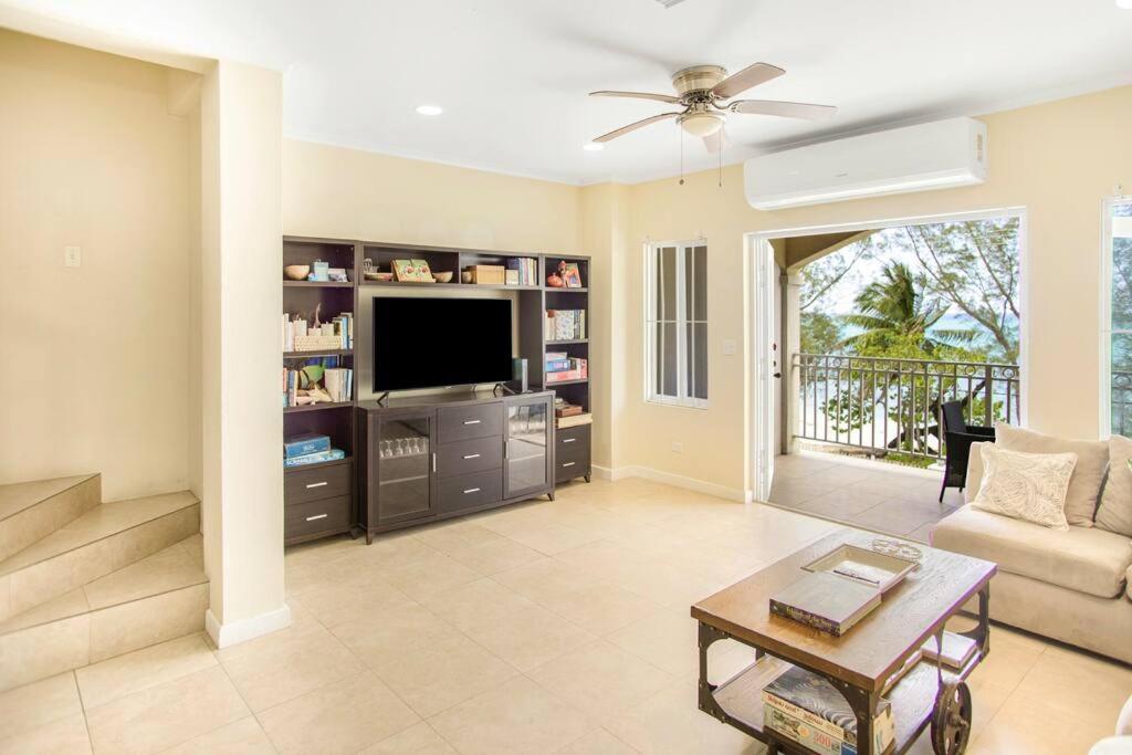 NEW Ocean view Apt Beach Access
