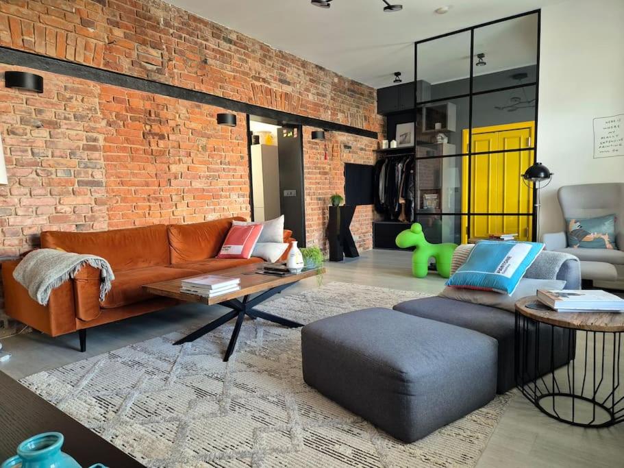 Historical, spacious and elegant with terrace