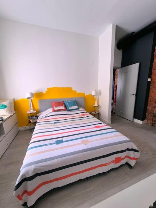 Historical, spacious and elegant with terrace