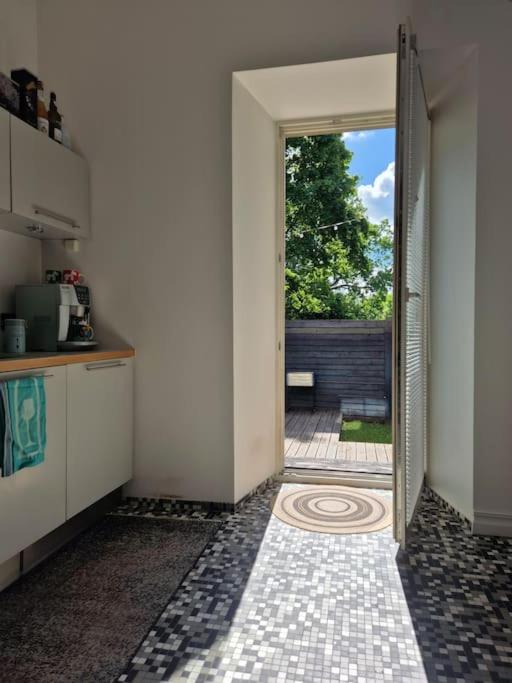 Historical, spacious and elegant with terrace