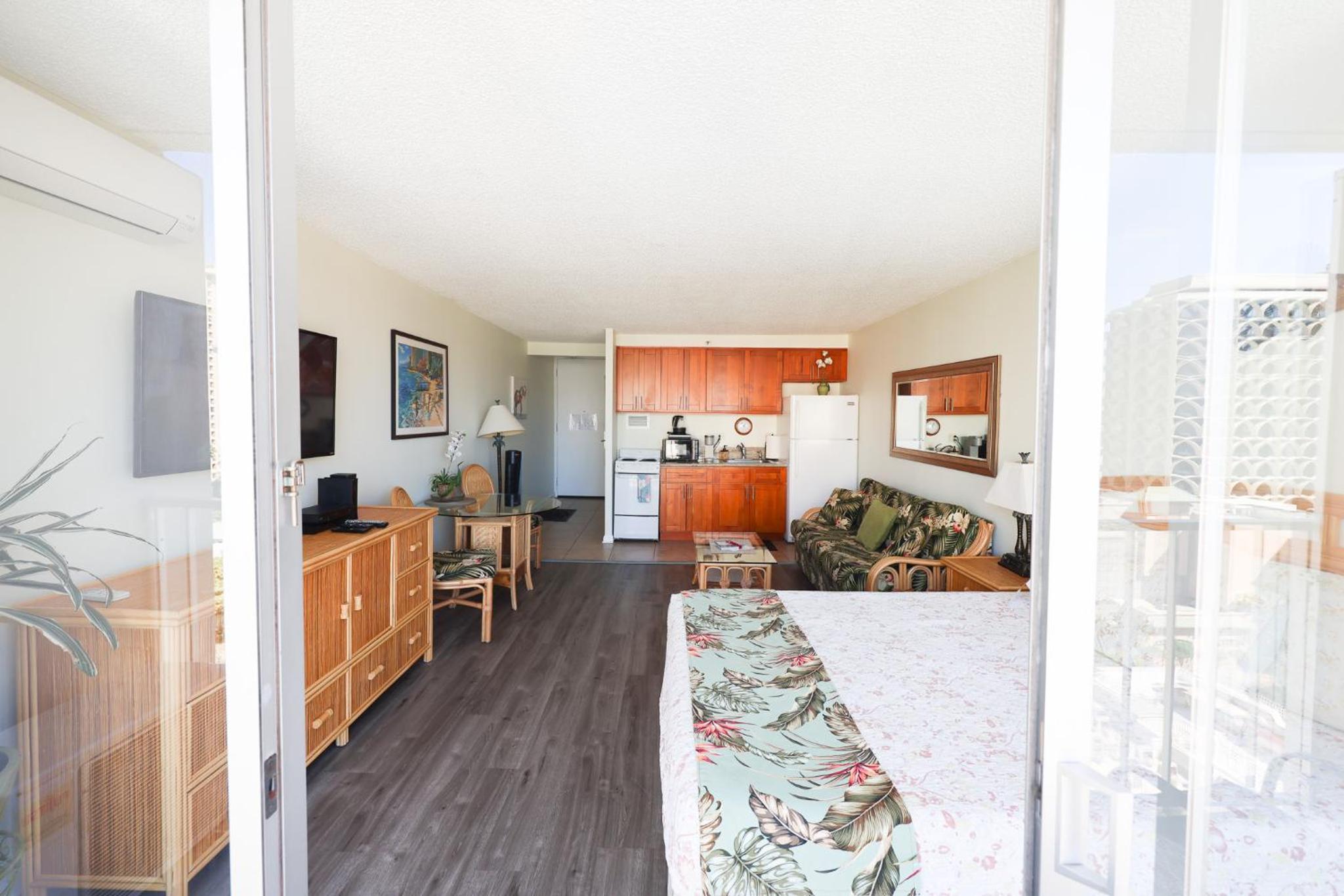 Tropical Studios at Marine Surf Waikiki - FREE PARKING - BEST LOCATION - FULL KITCHEN - SWIMMING POOL 照片第 28 張,共 263 張