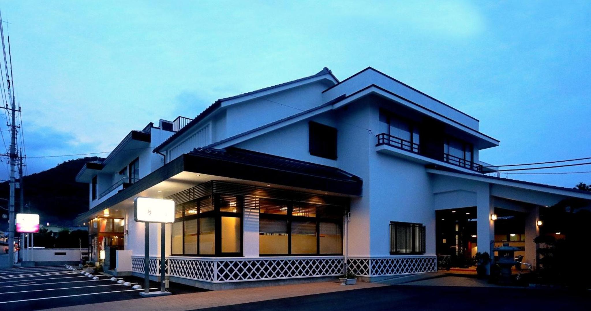 Rakusuien