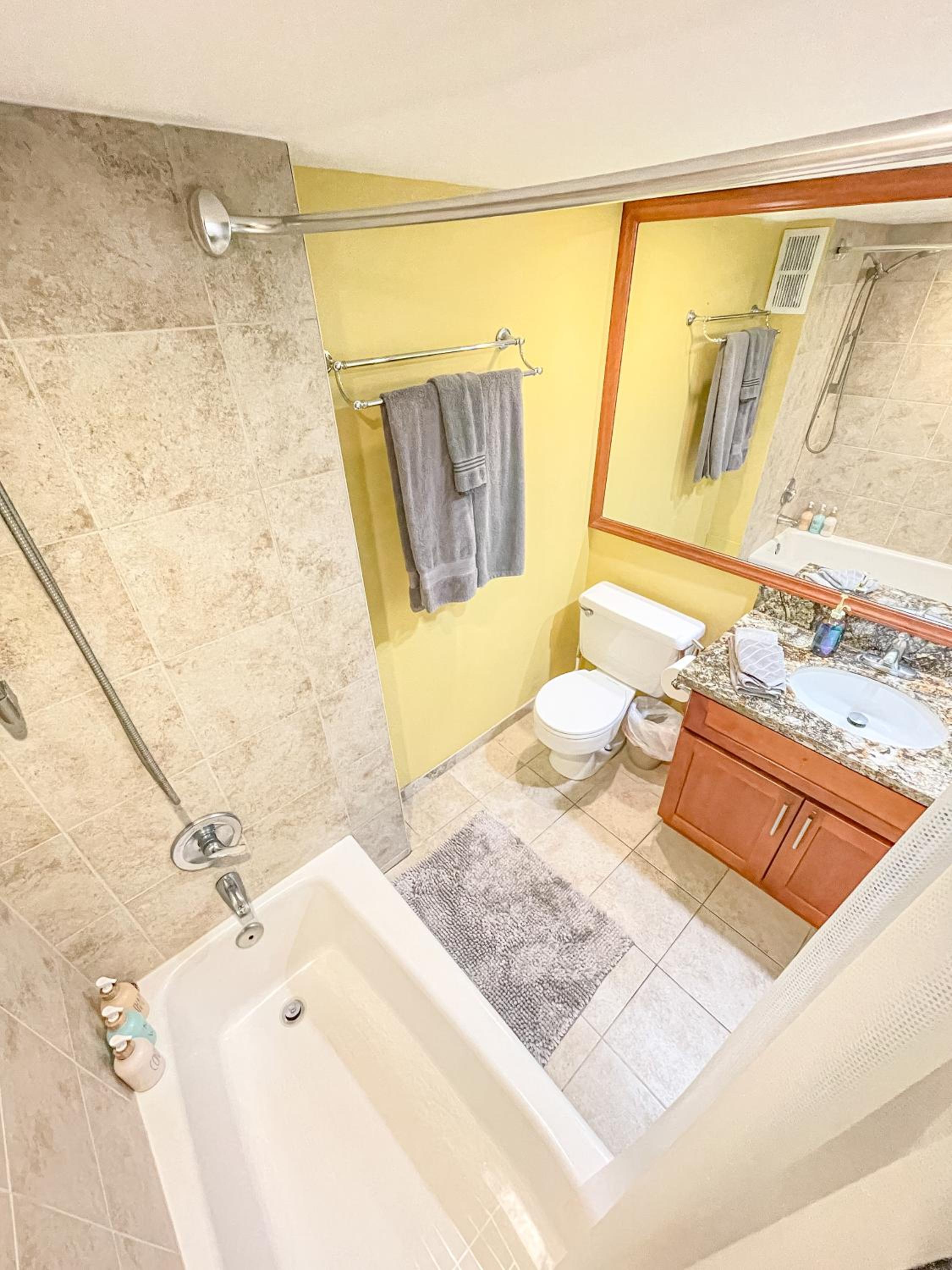 Tropical Studios at Marine Surf Waikiki - FREE PARKING - BEST LOCATION - FULL KITCHEN - SWIMMING POOL 照片第 188 張,共 263 張