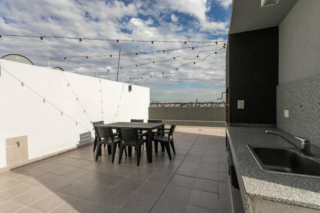 Santa Fe Avenue Tower Apartment