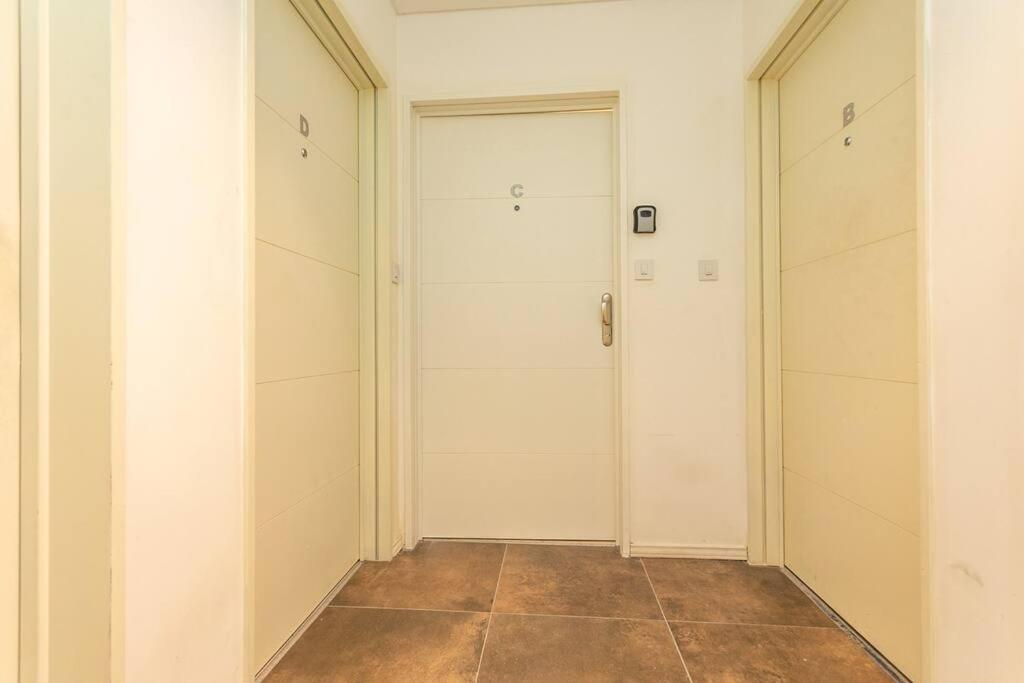 Santa Fe Avenue Tower Apartment